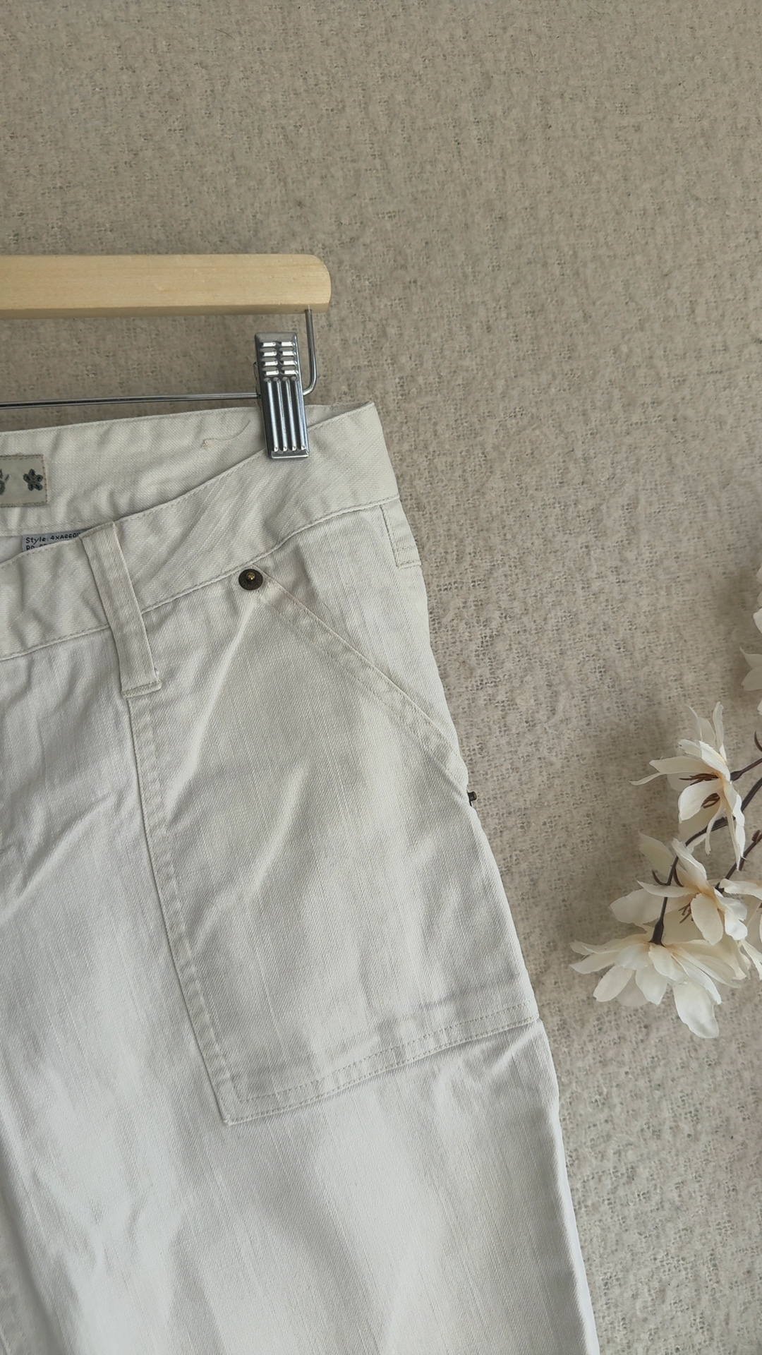 Mudd White Denim Jeans UK 7 Comfortable Fit Classic Style image 3