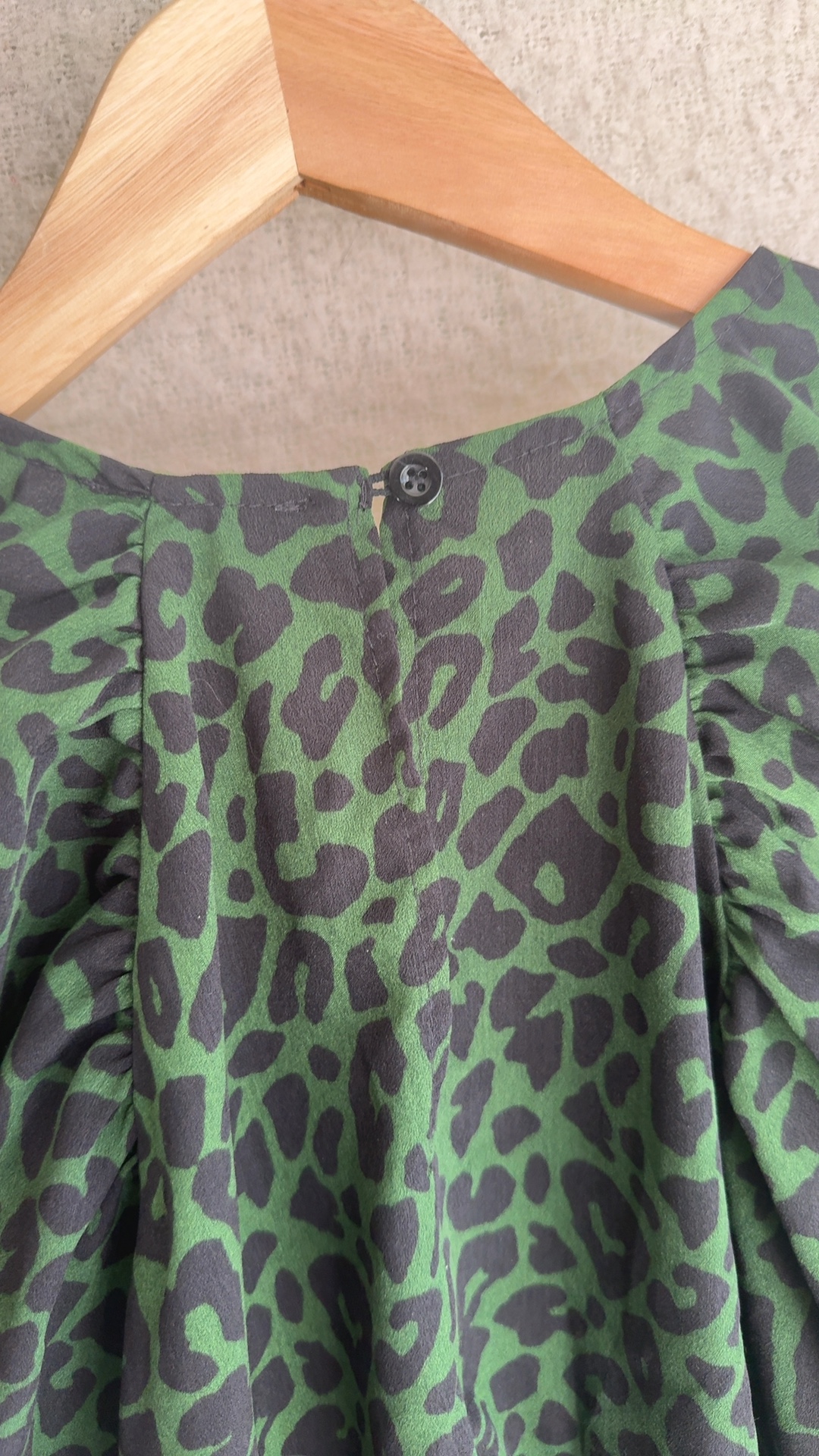 AX Paris Green & Black Leopard Print Blouse UK 12 Stylish Elegant Top image 6