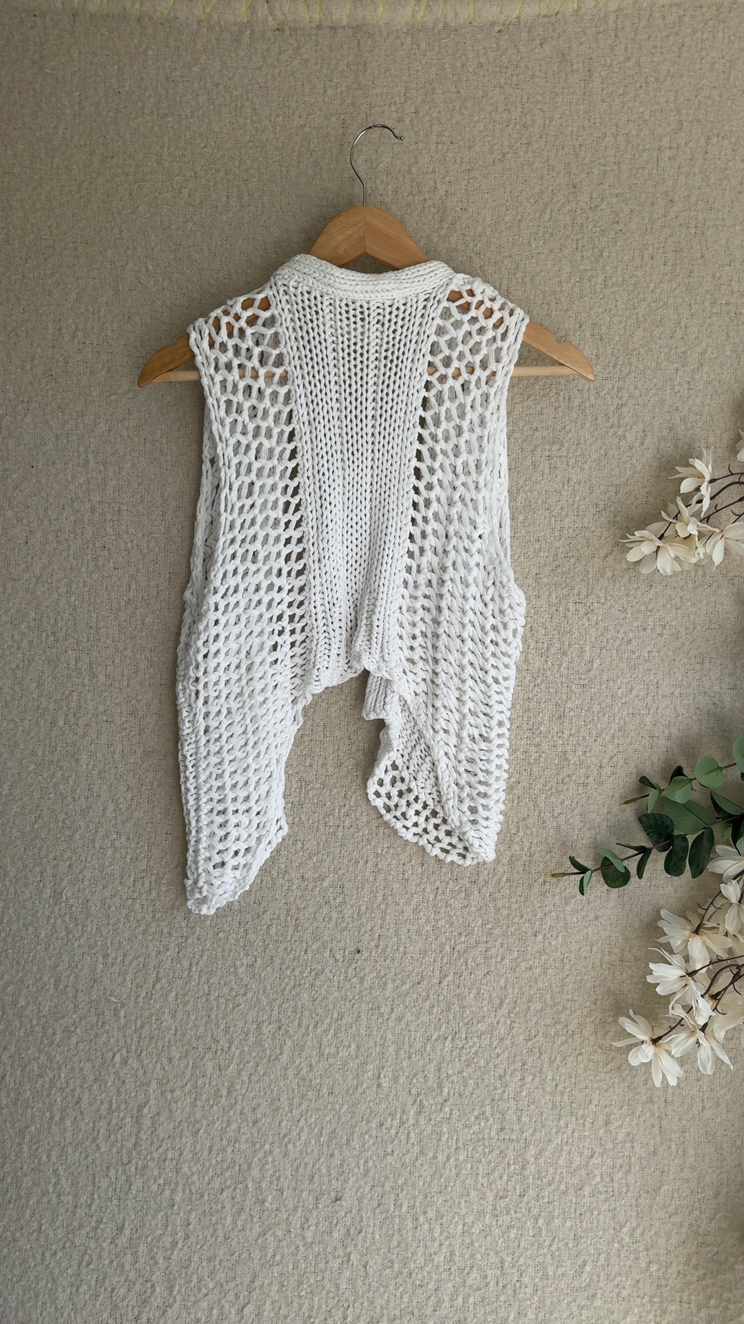 Graham & Spencer White Open Knit Cotton Sleeveless Cardigan Small Chic Summer Vest image 4