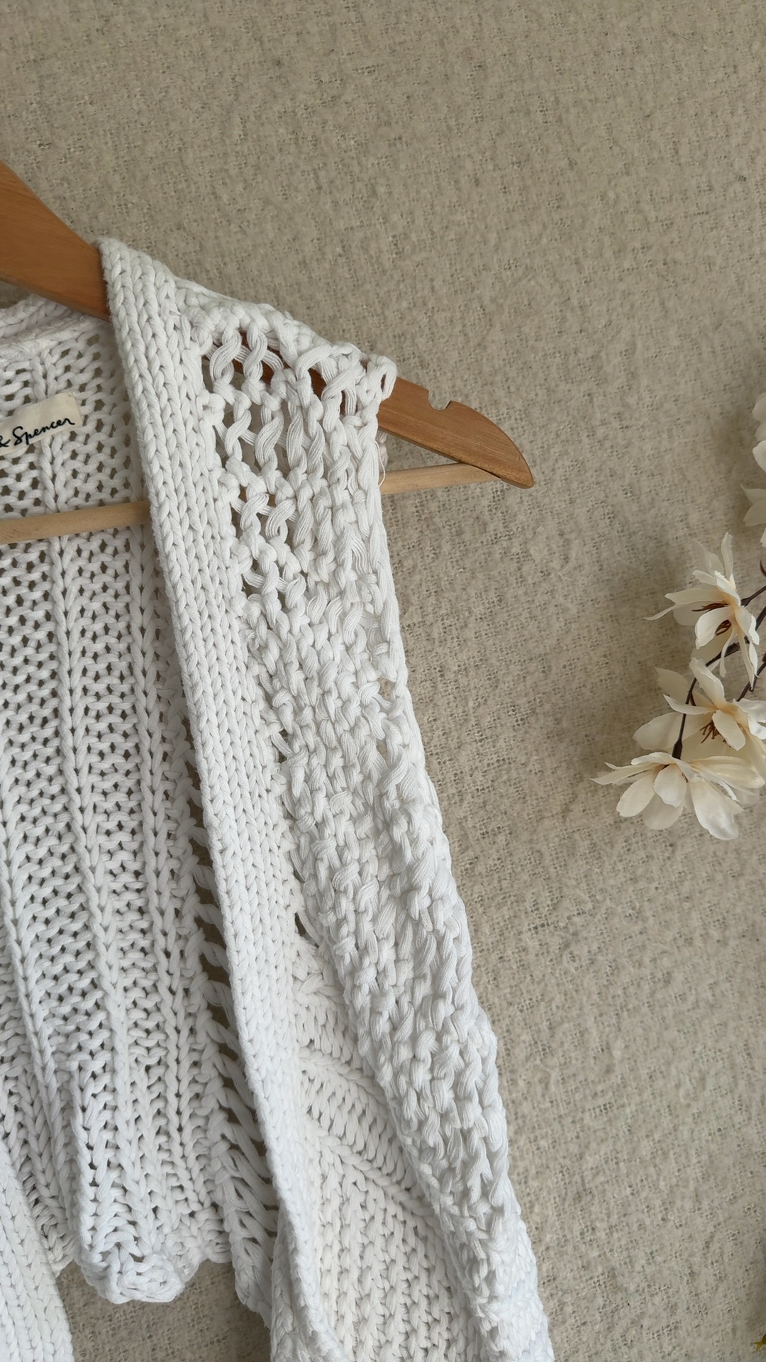Graham & Spencer White Open Knit Cotton Sleeveless Cardigan Small Chic Summer Vest image 3