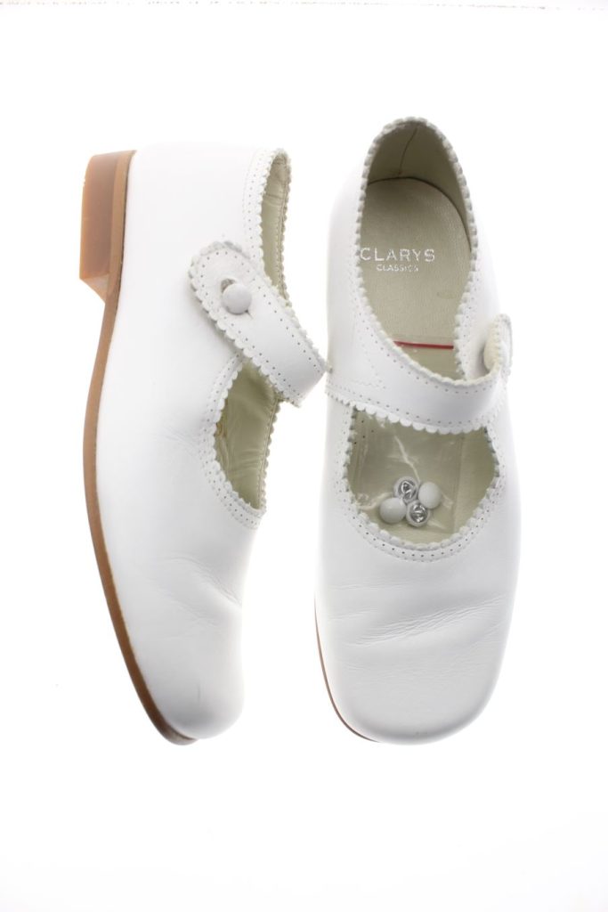 Zapatos Clarys – talla 34, con pequeño defecto