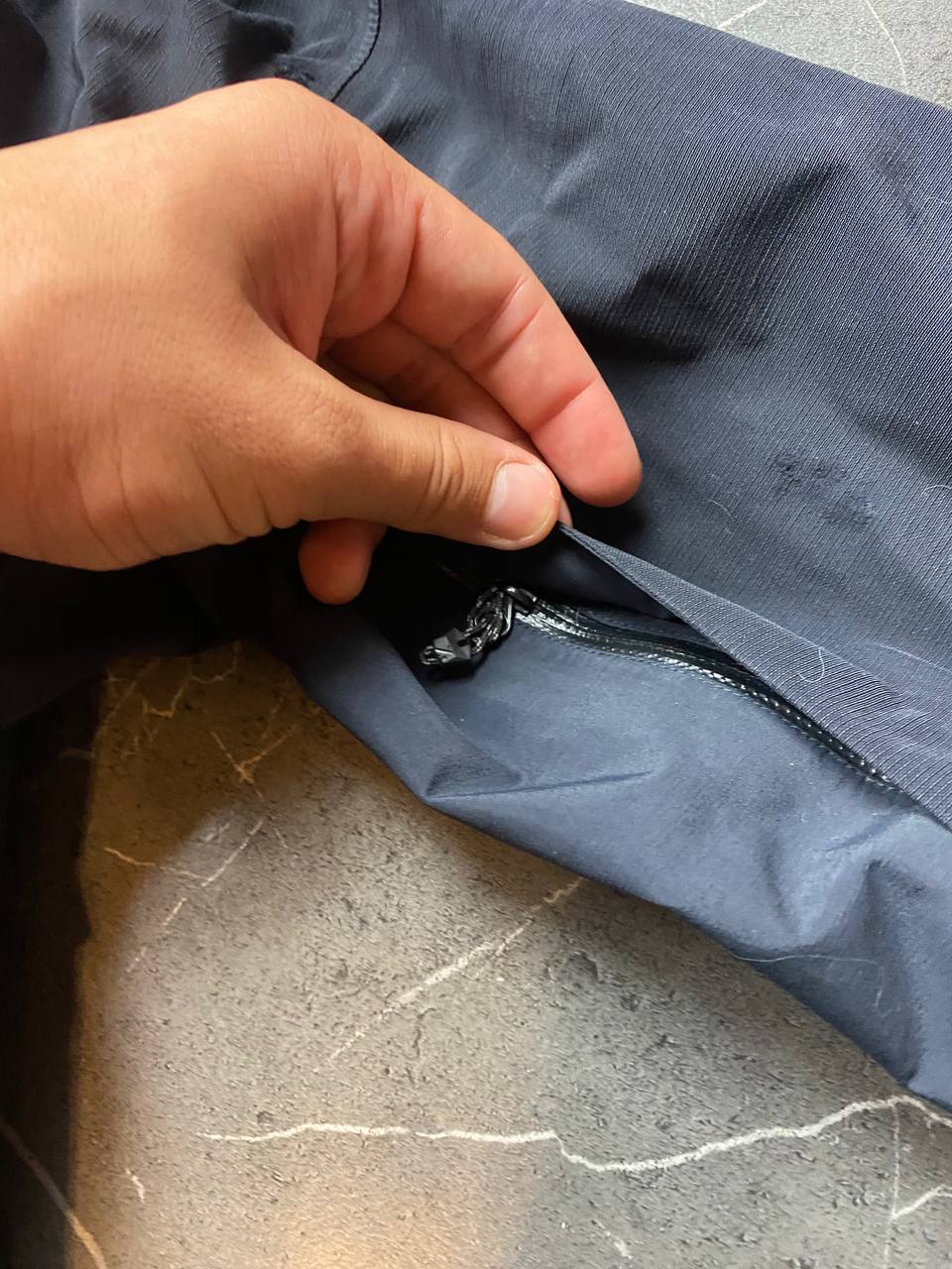 Berghaus Black Waterproof Jacket Medium Hooded image 9