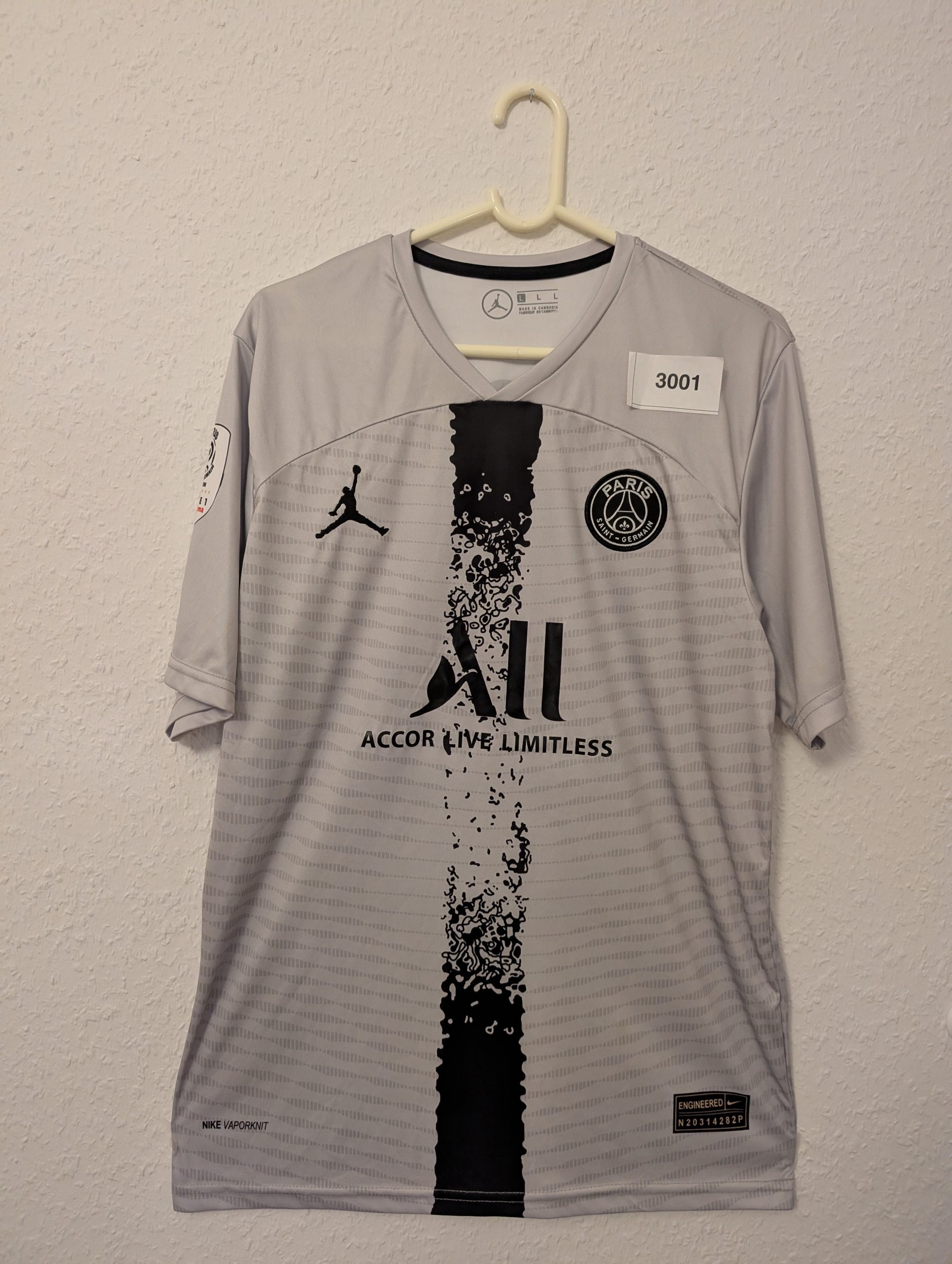 Jordan Grey PSG Messi 30 Football Shirt Large 3001 image 8