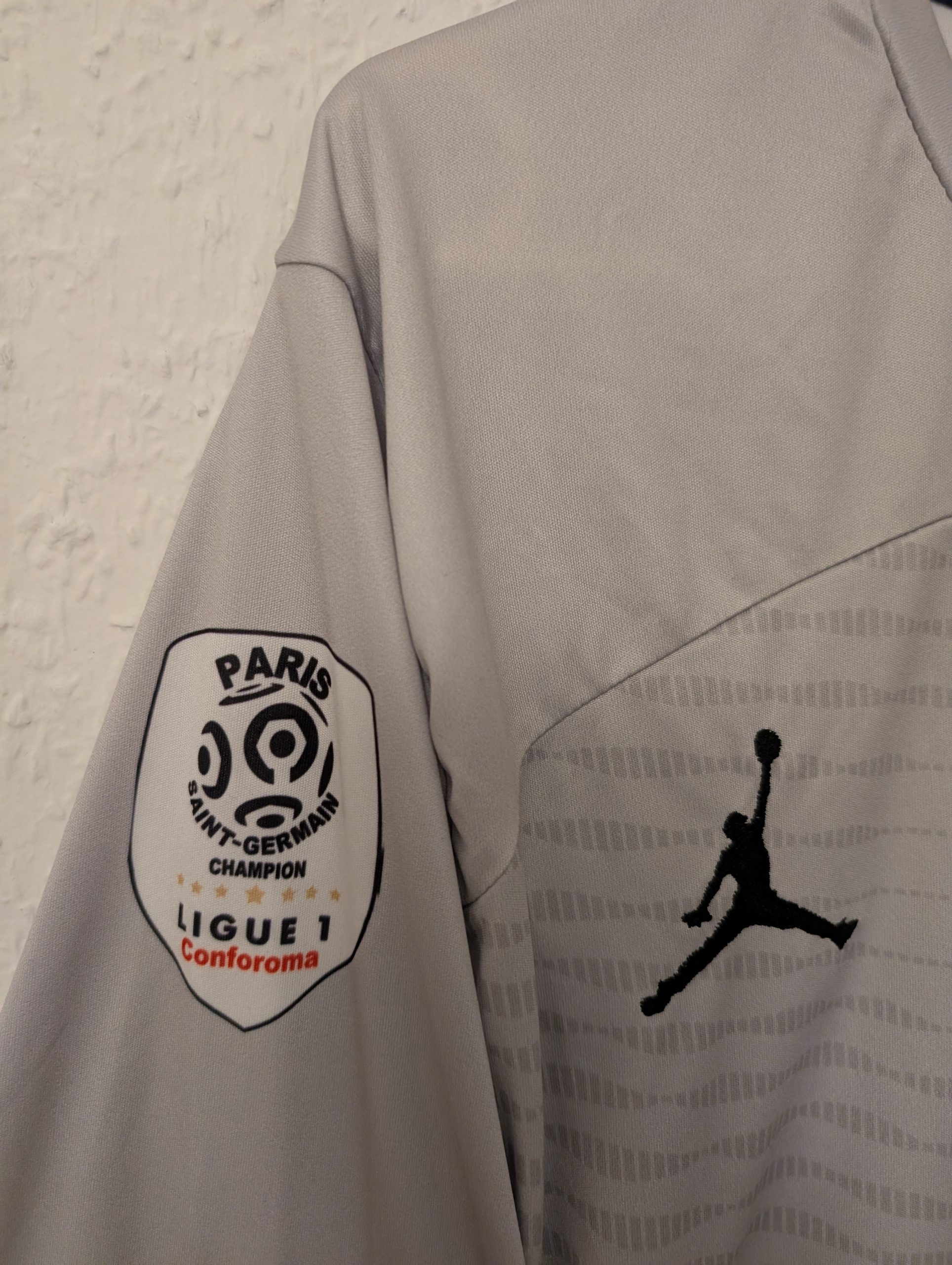 Jordan Grey PSG Messi 30 Football Shirt Large 3001 image 9