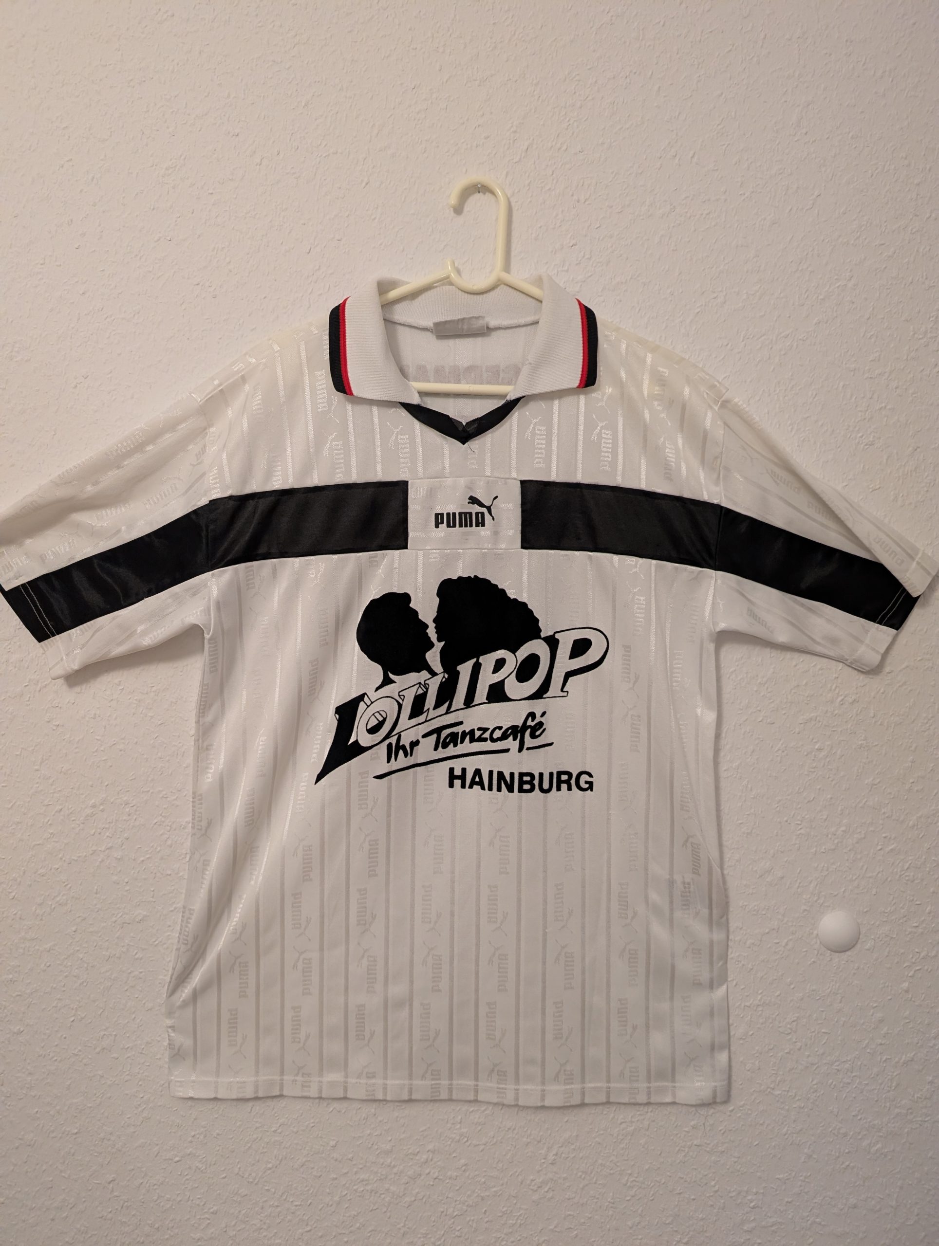Puma White & Black Vintage Soccer Jersey CAN 6 L 3002