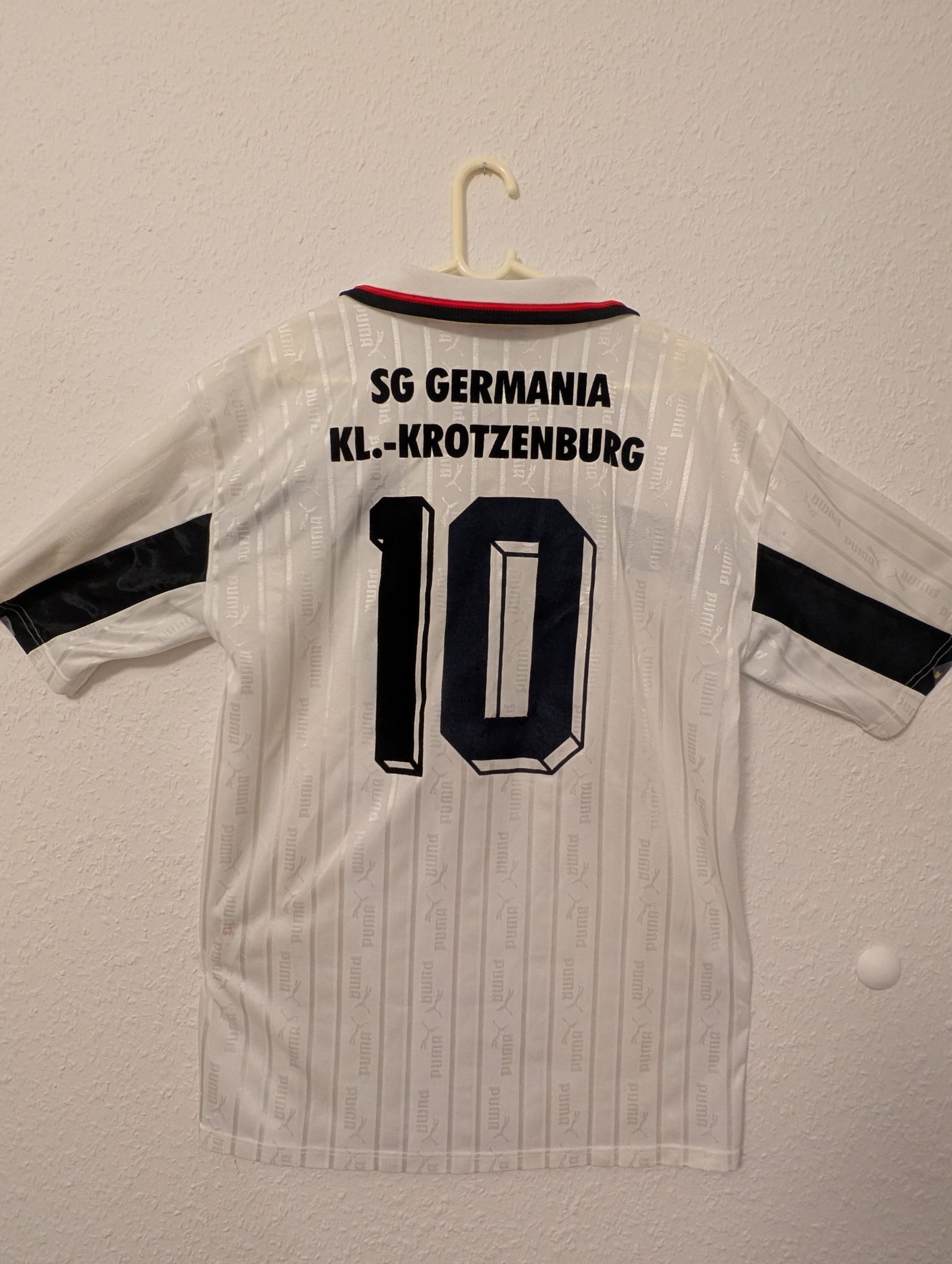 Puma White & Black Vintage Soccer Jersey CAN 6 L 3002 image 3