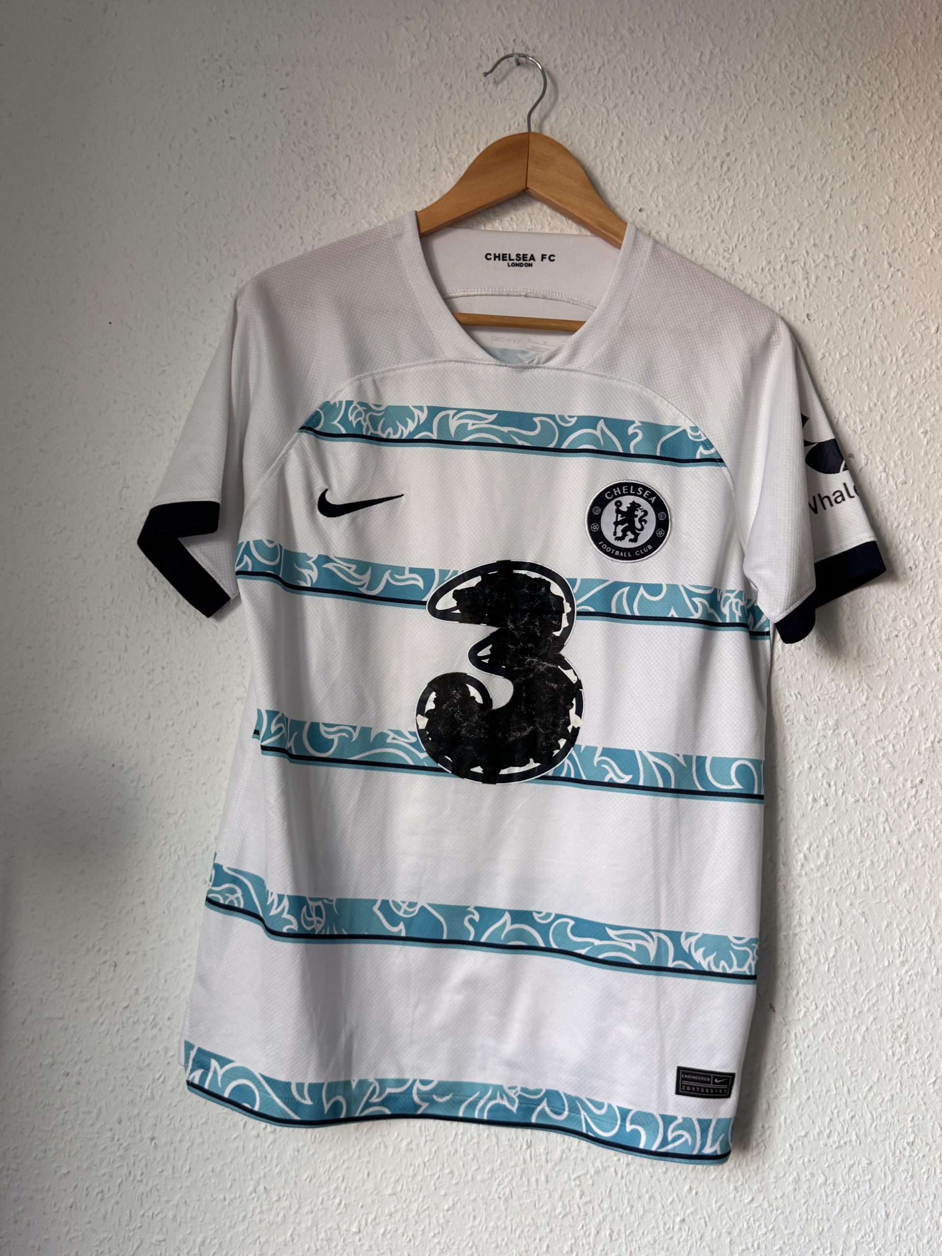 Nike White & Blue Chelsea FC Football Jersey Small Number 3022