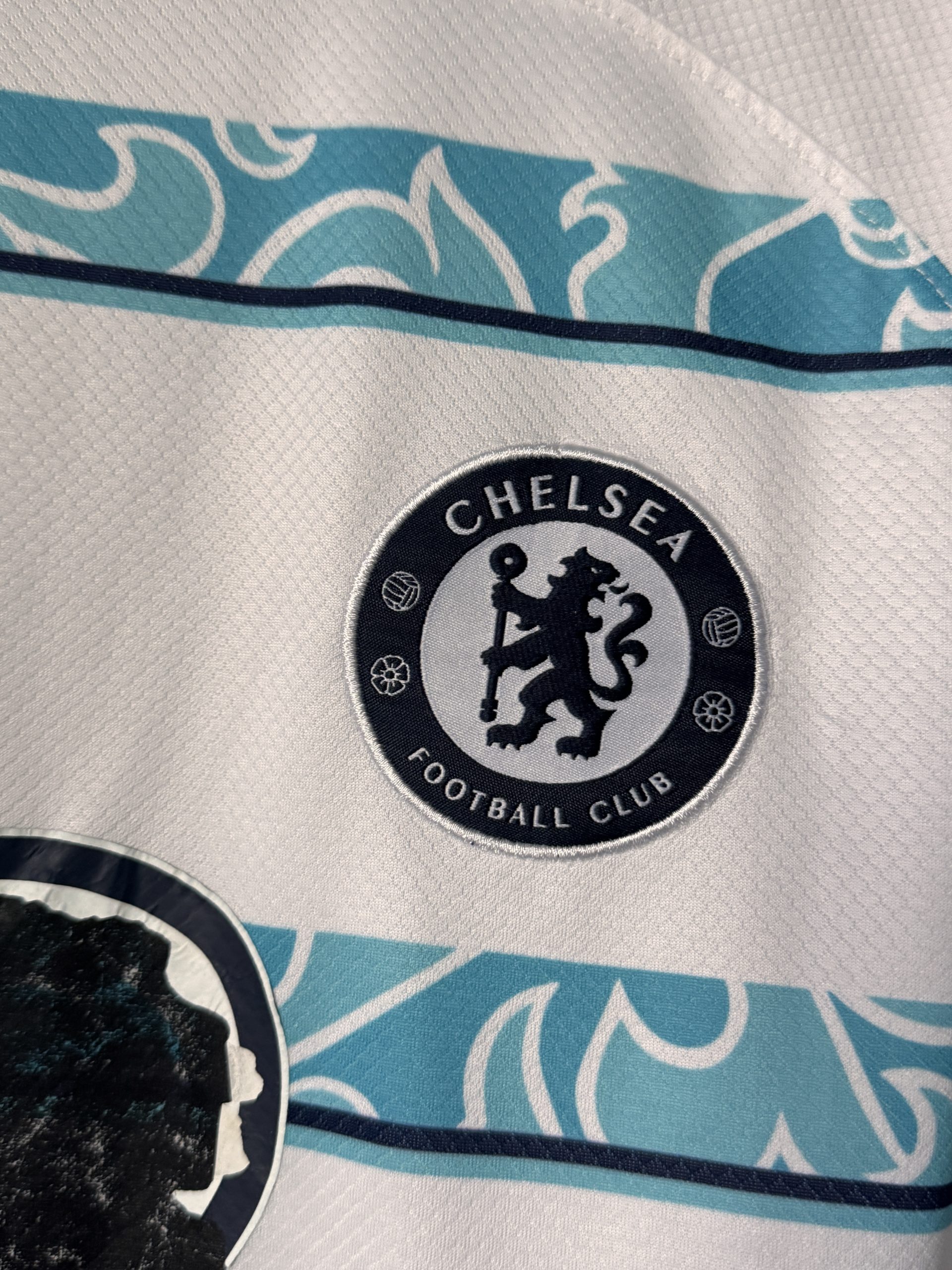 Nike White & Blue Chelsea FC Football Jersey Small Number 3022 image 6