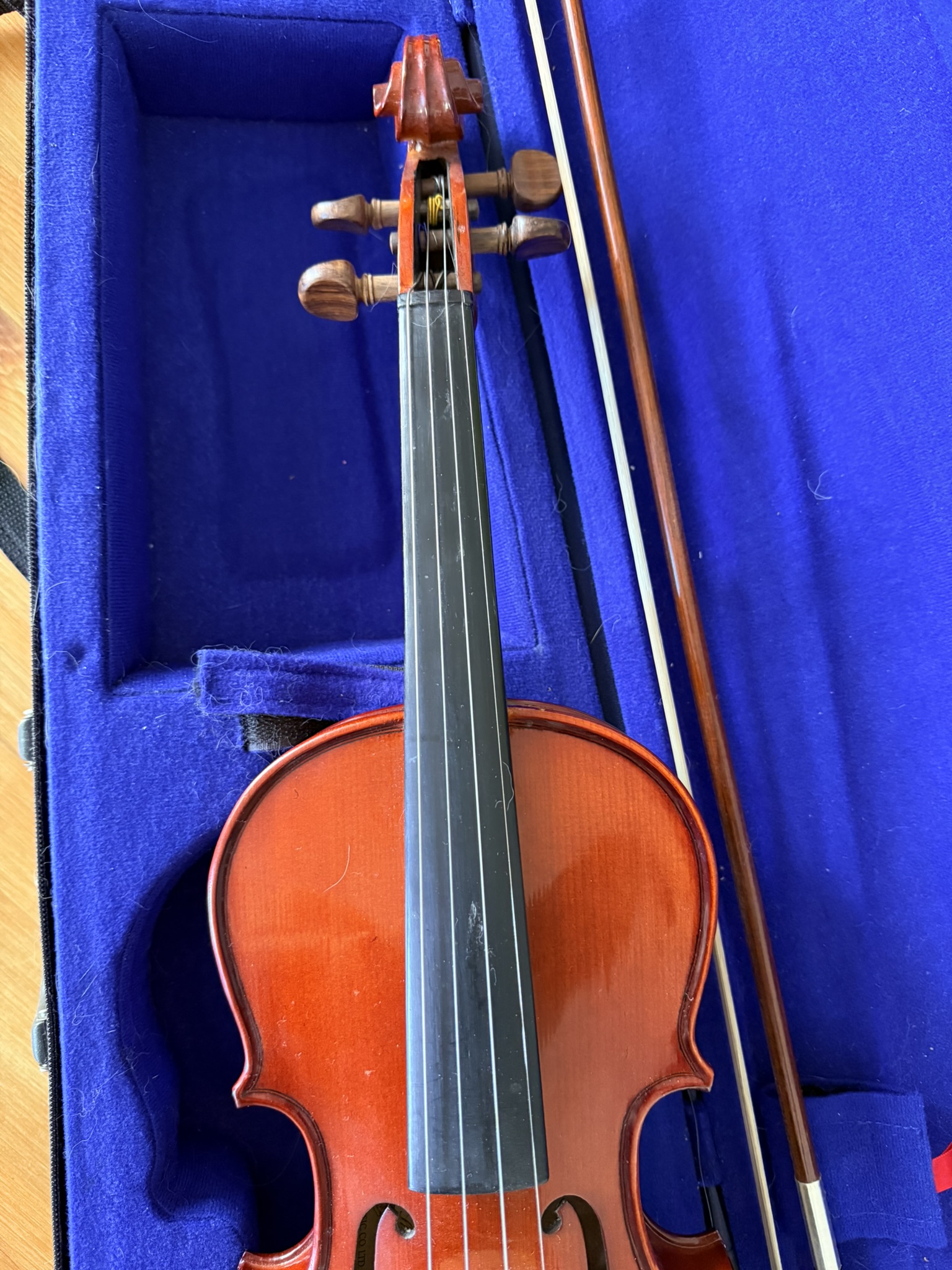 3/4 size Stentor Student 1 Violin and full size A Breton Bow with case image 3