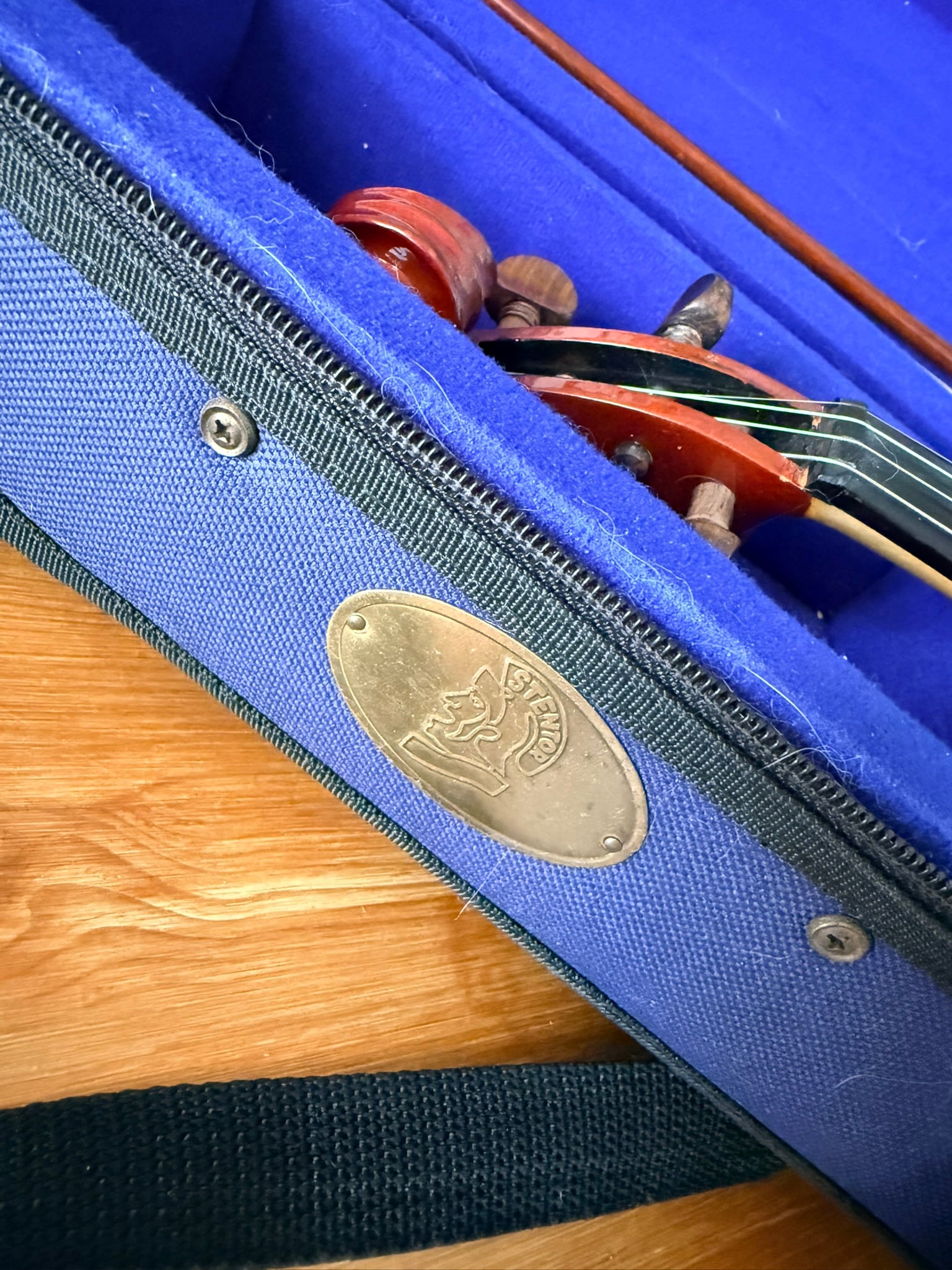 3/4 size Stentor Student 1 Violin and full size A Breton Bow with case image 7