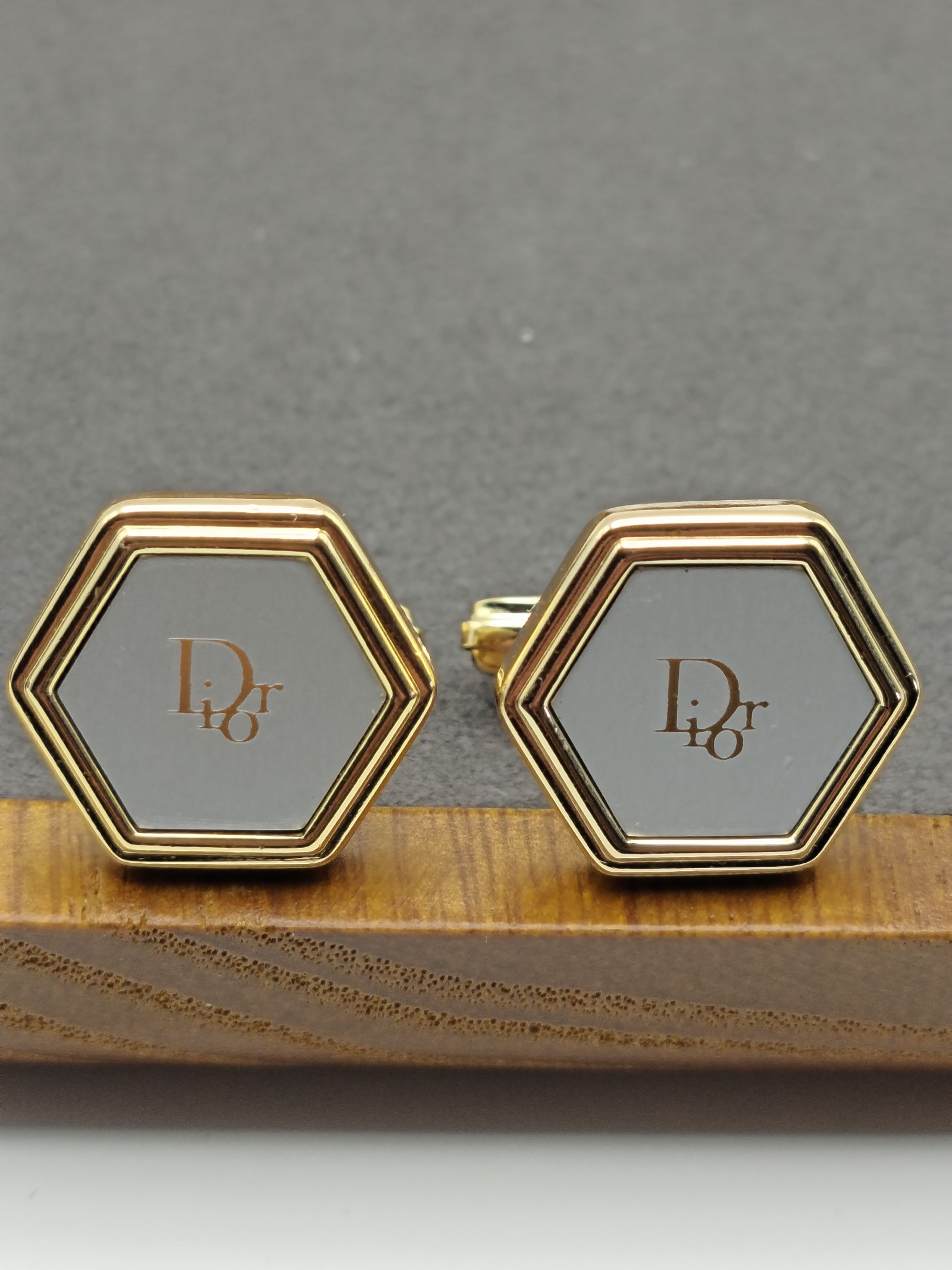 Christian Dior Gold & White Hexagon Cufflinks & Tie Clip Set Other image 3