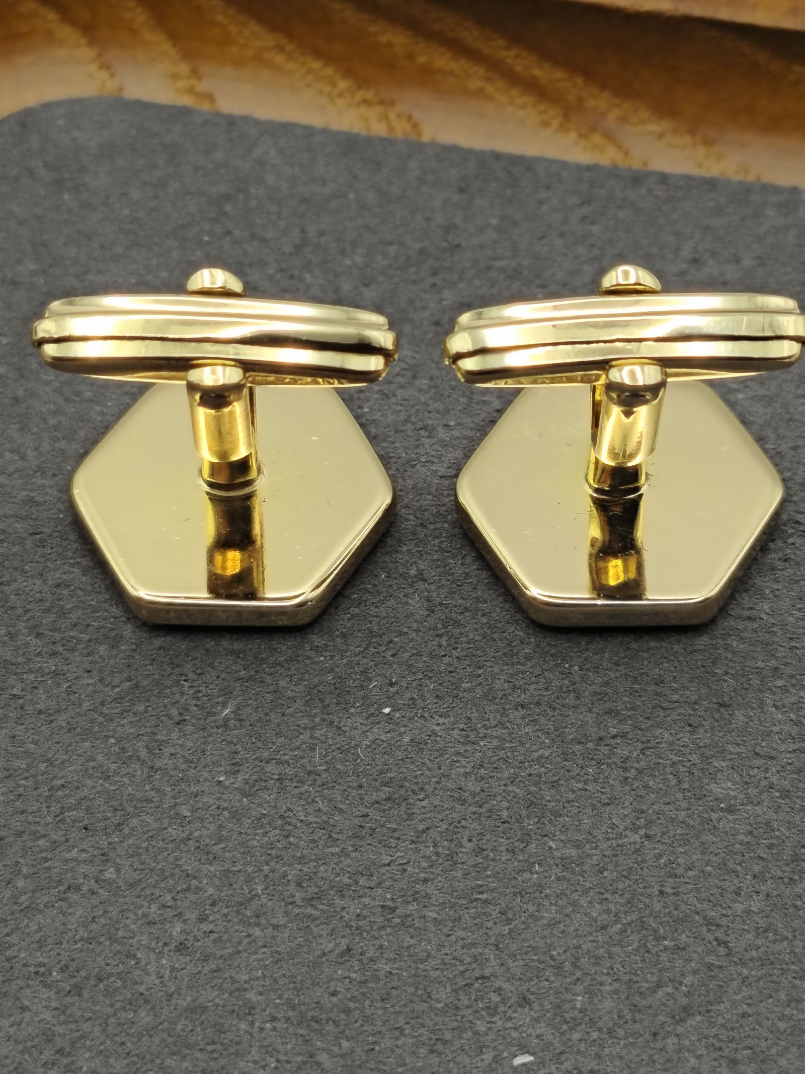 Christian Dior Gold & White Hexagon Cufflinks & Tie Clip Set Other image 7