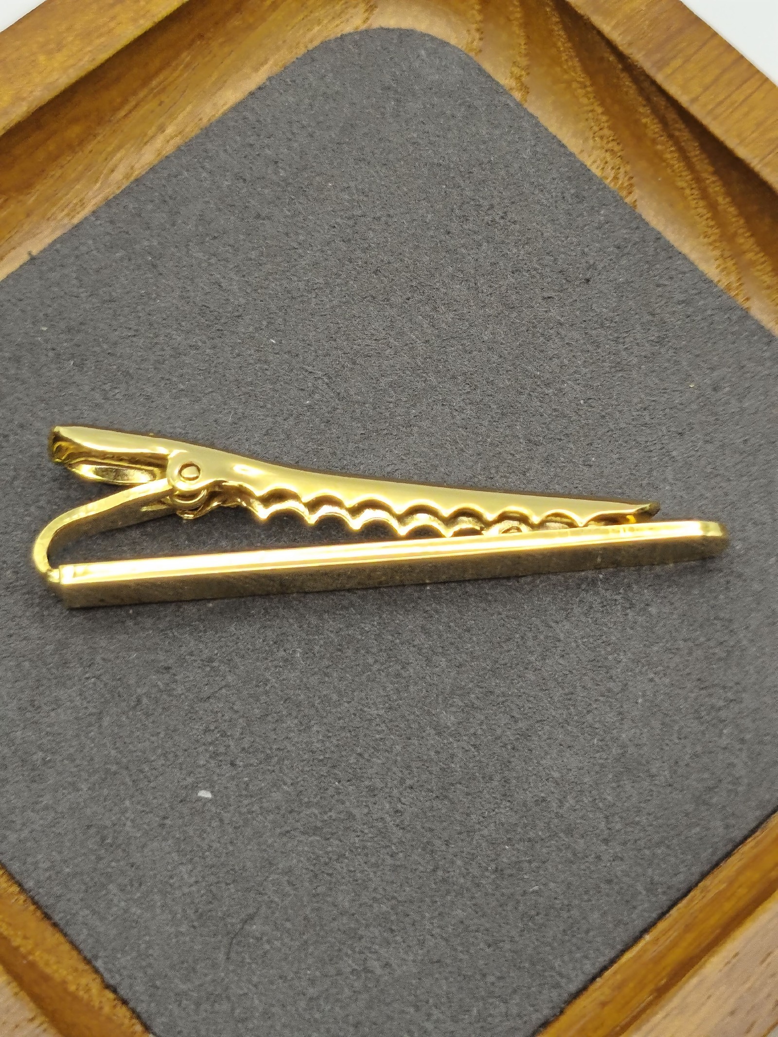 Christian Dior Gold Tone Striped Tie Clip Men image 7