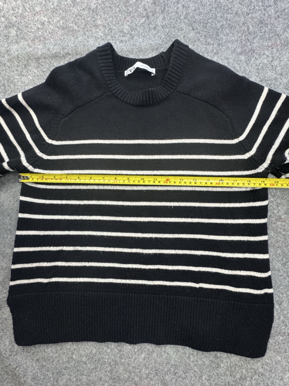 Zara Black & White Striped Crew Neck Jumper Men’s/Unisex M image 5