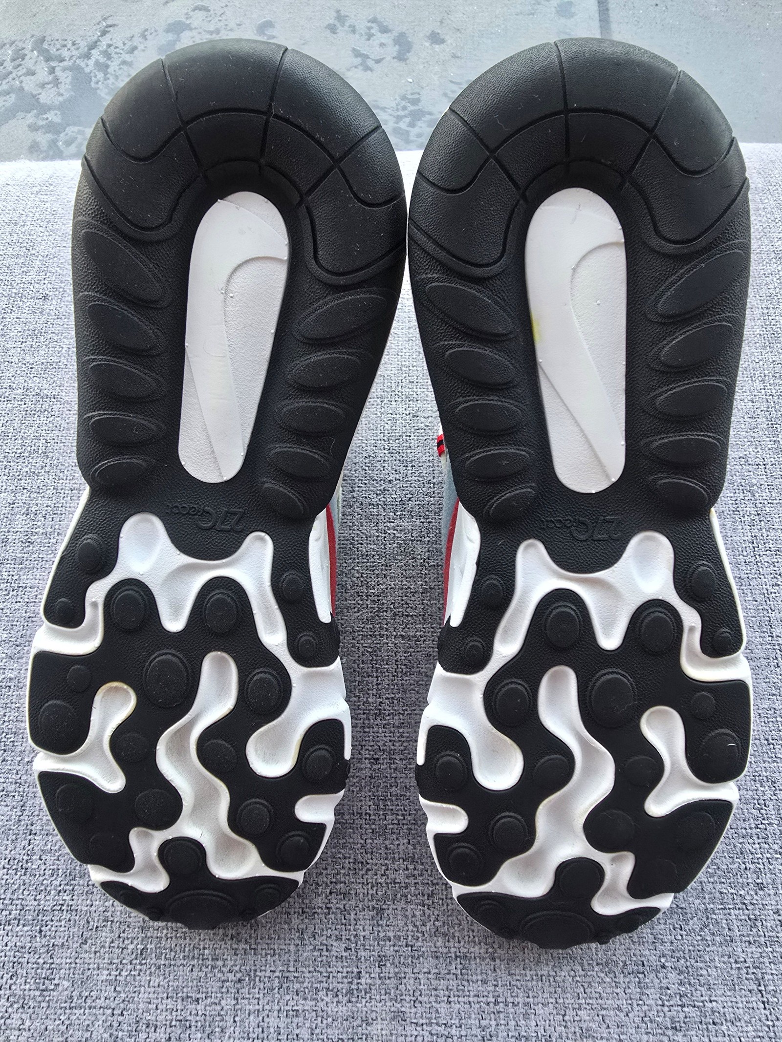 Nike Womens Air Max 270 React Bauhaus Sneakers UK 5 image 6