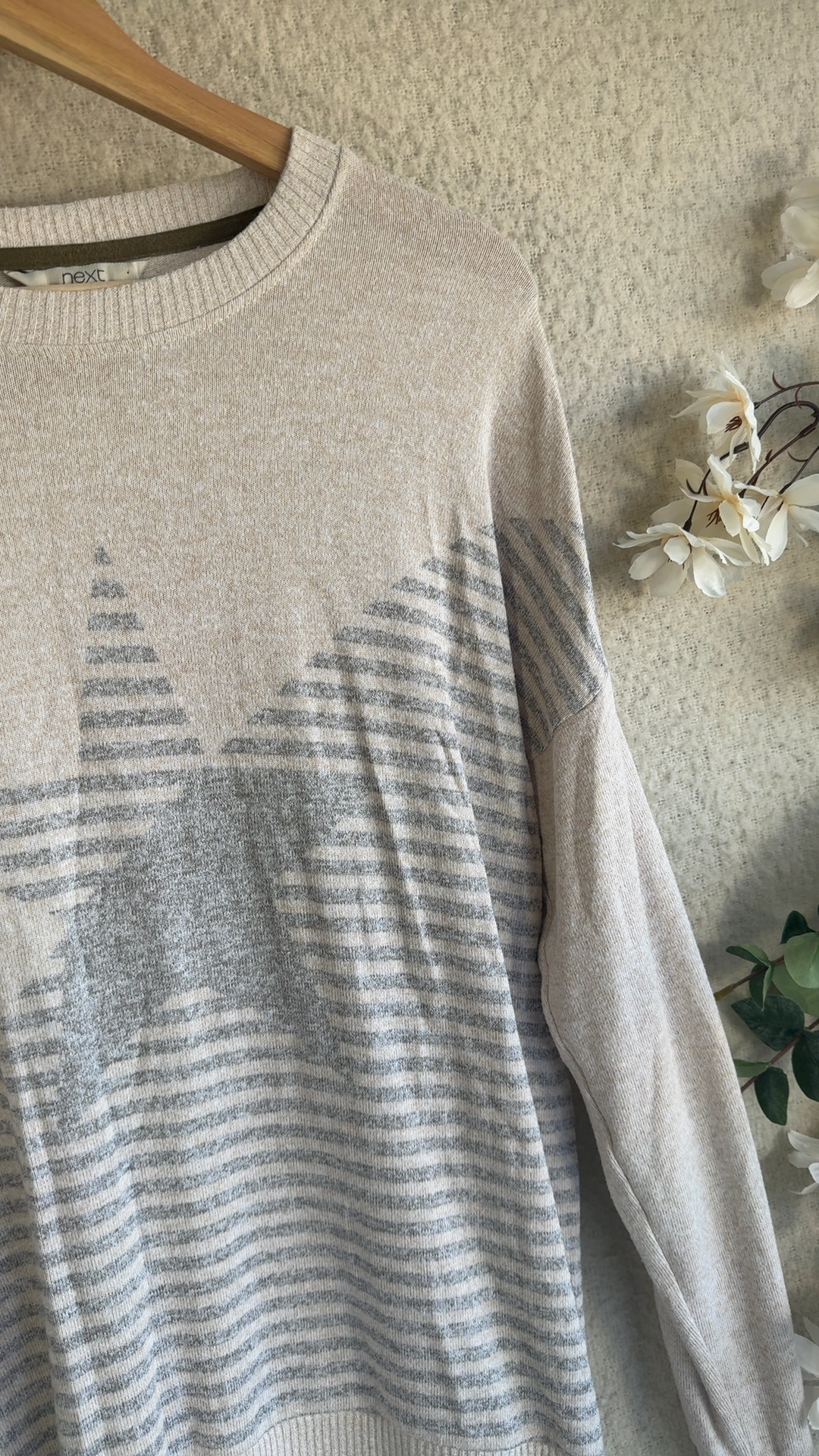 Next Beige Grey Star Pattern Jumper UK 14 Lightweight Cozy Knitwear image 2