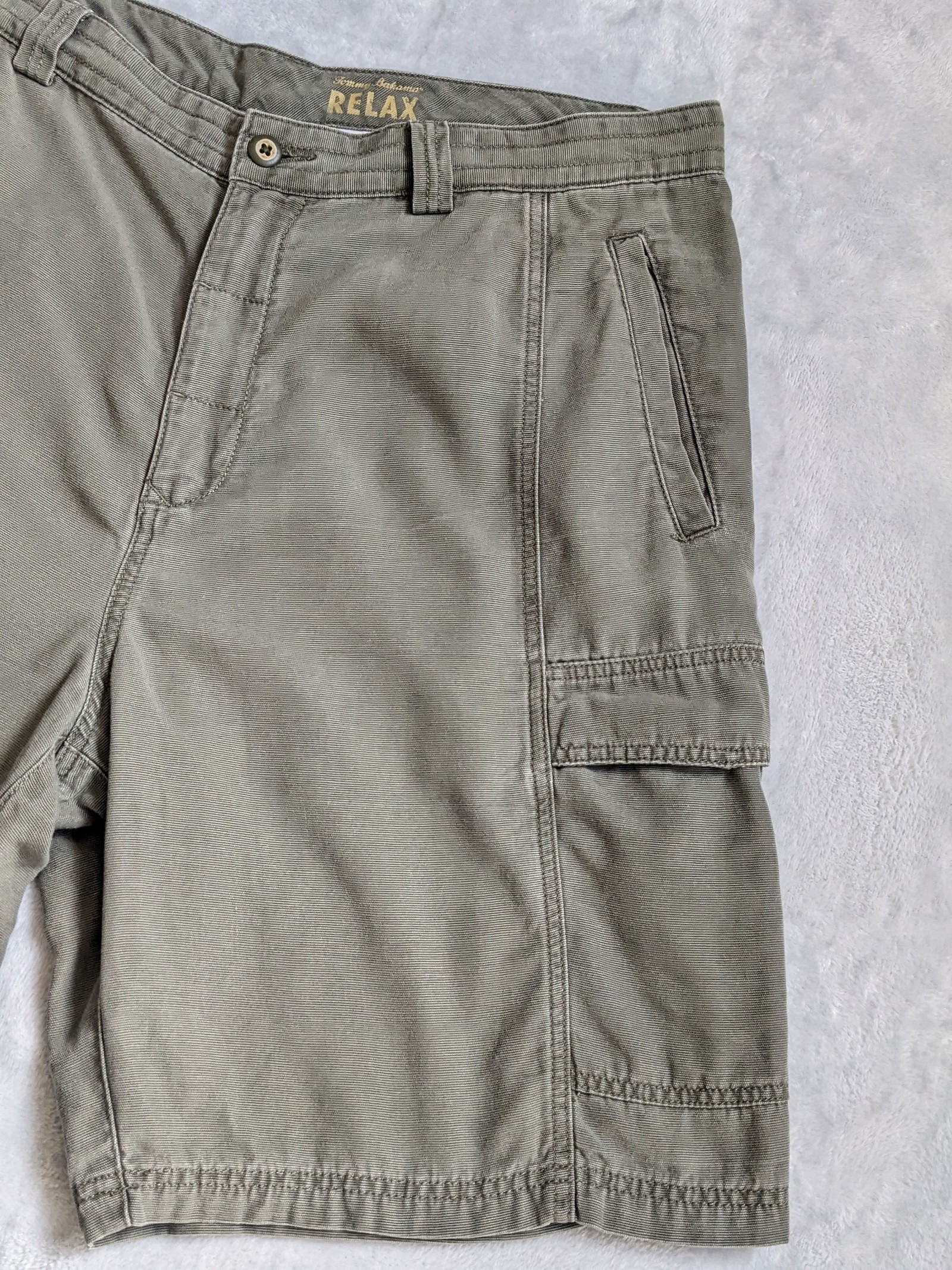 Goodfellow Green Cargo Shorts Relax Fit 21 in Length Other image 3