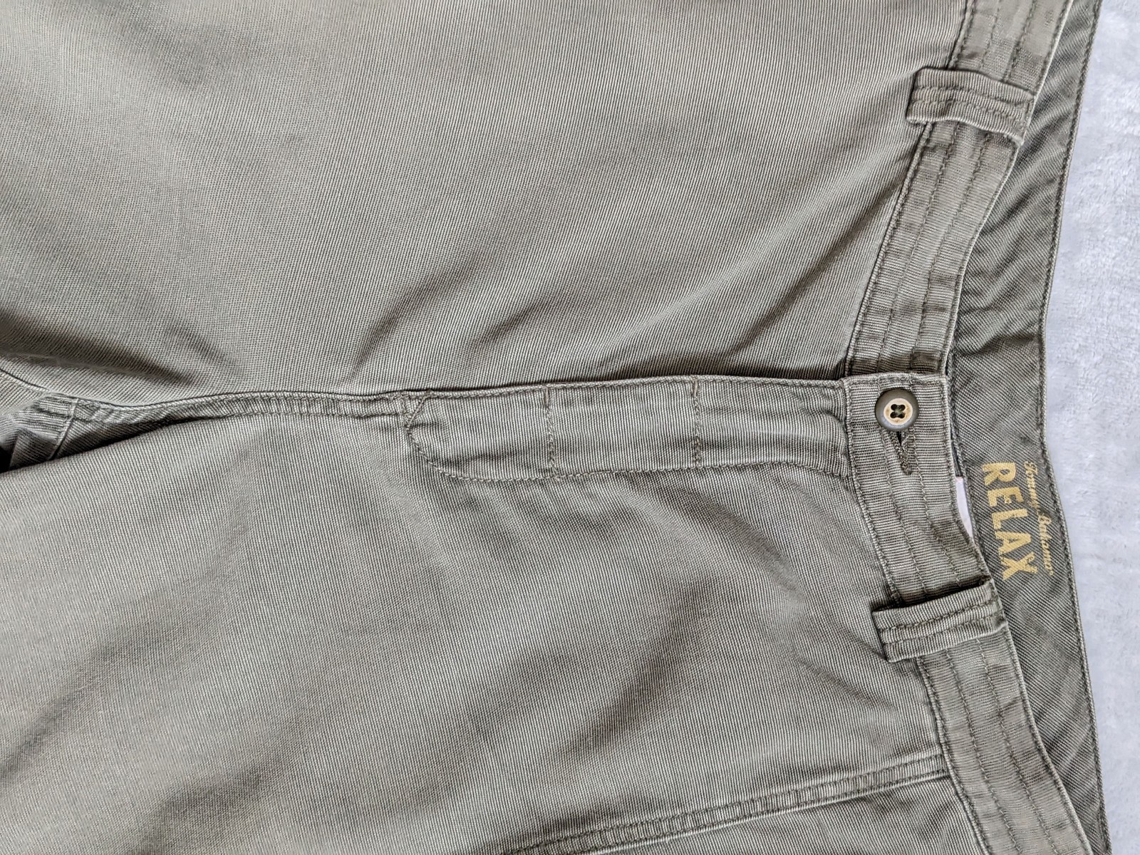 Goodfellow Green Cargo Shorts Relax Fit 21 in Length Other image 4