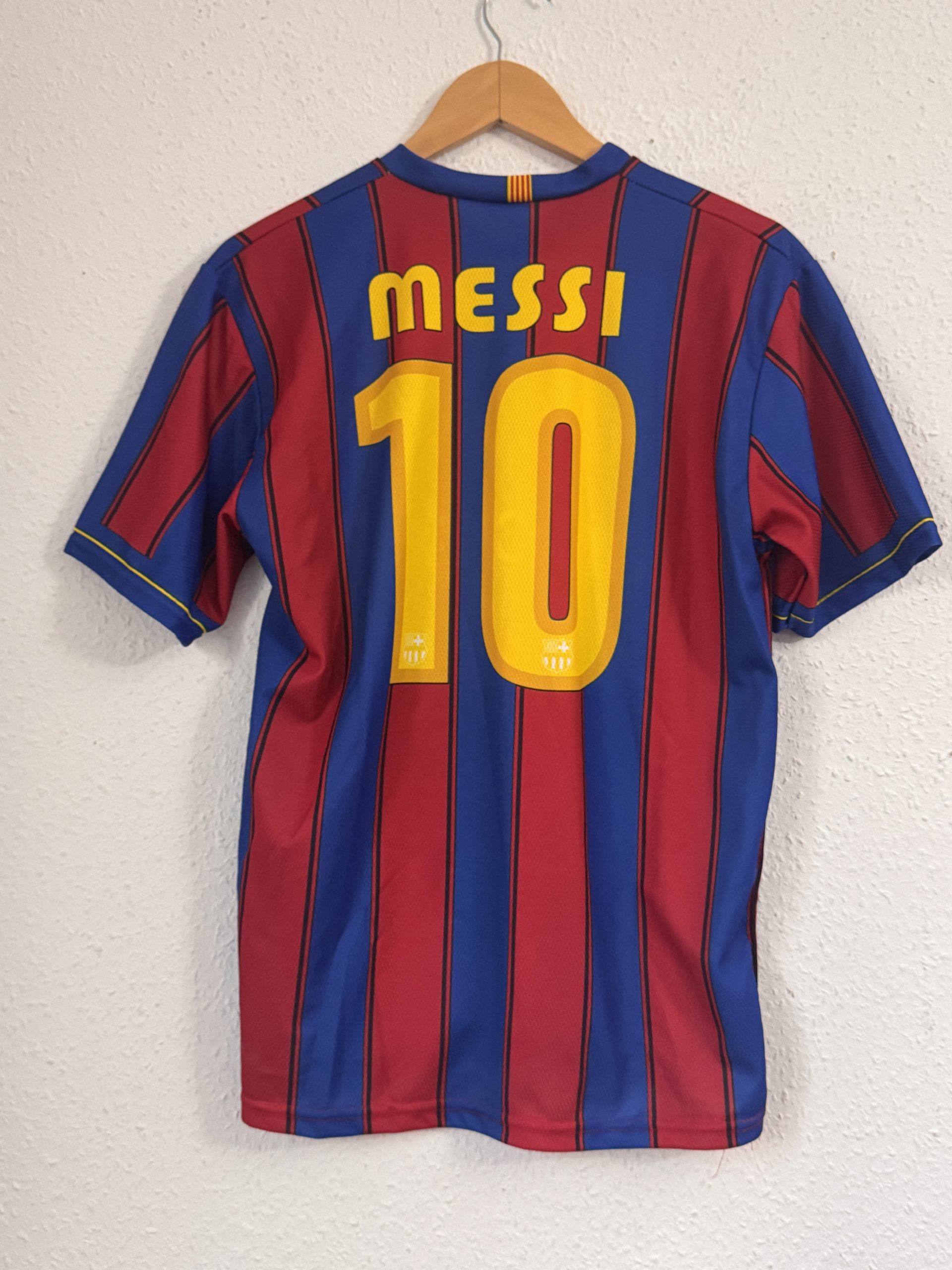 Barcelona Red & Blue Soccer Jersey Messi Unisex Small 3042 image 7