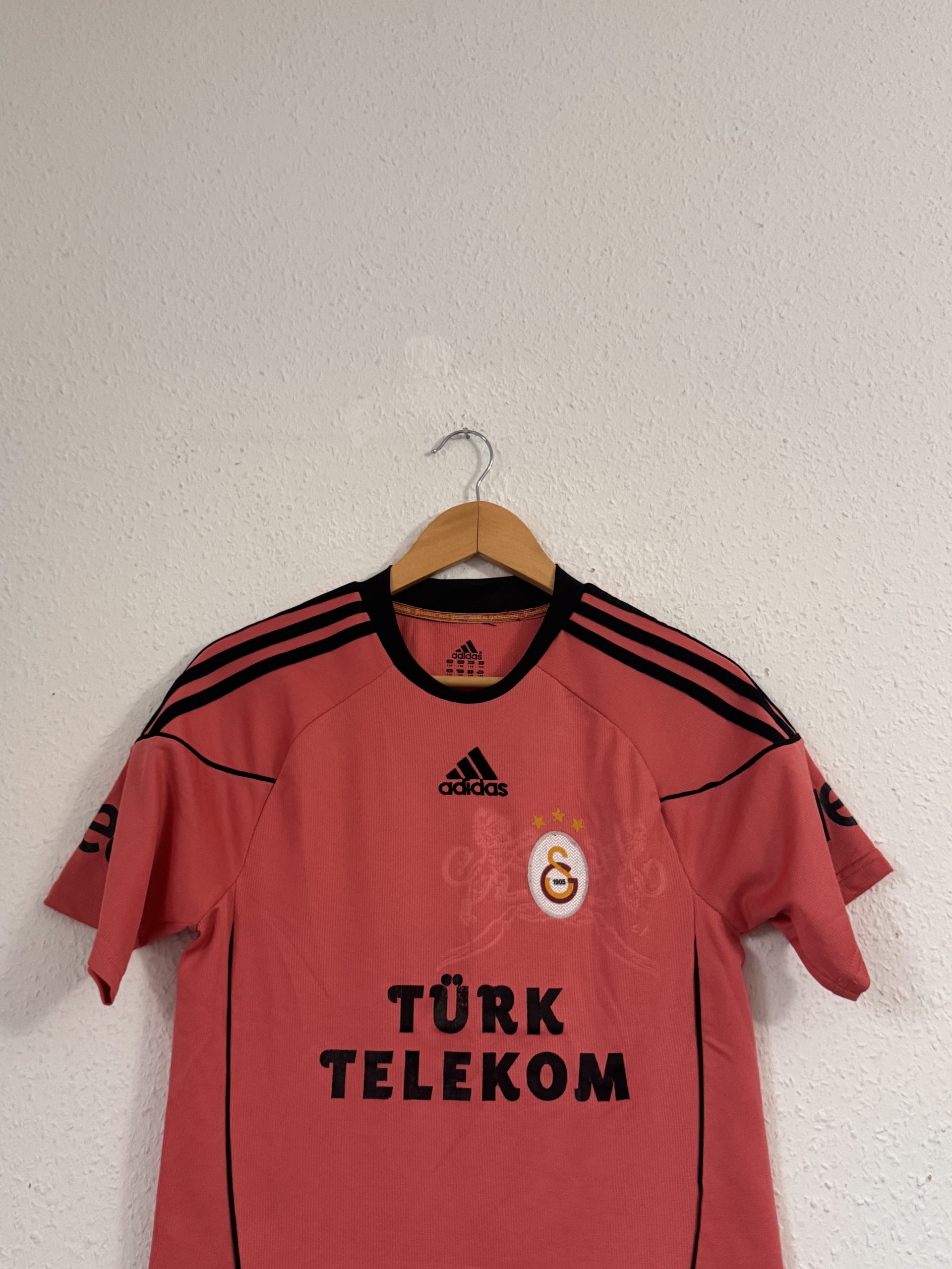 Adidas Red Galatasaray Football Shirt M image 3