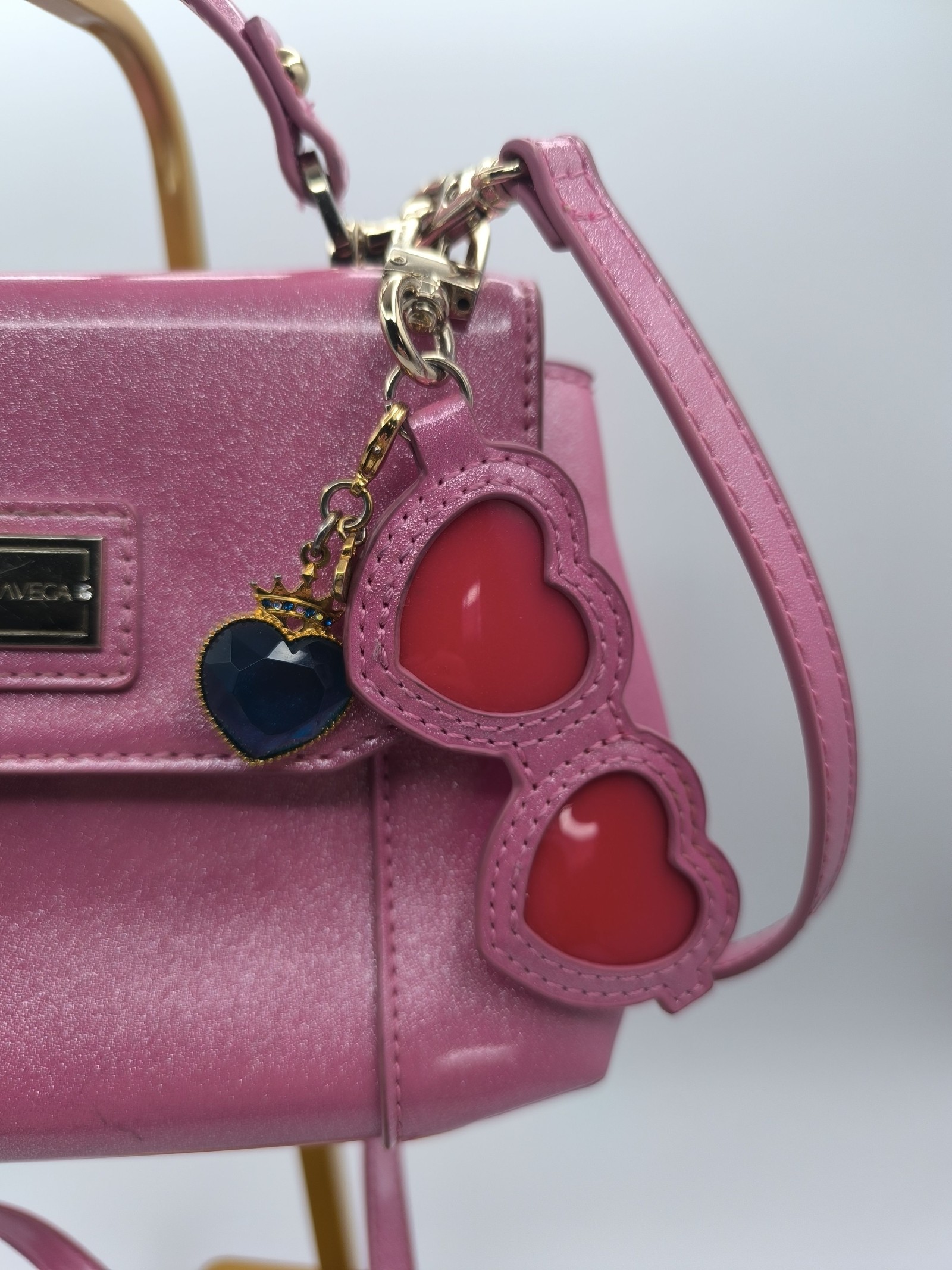 Samantha Vega Pink Crossbody Bag with Heart Charm Other image 3