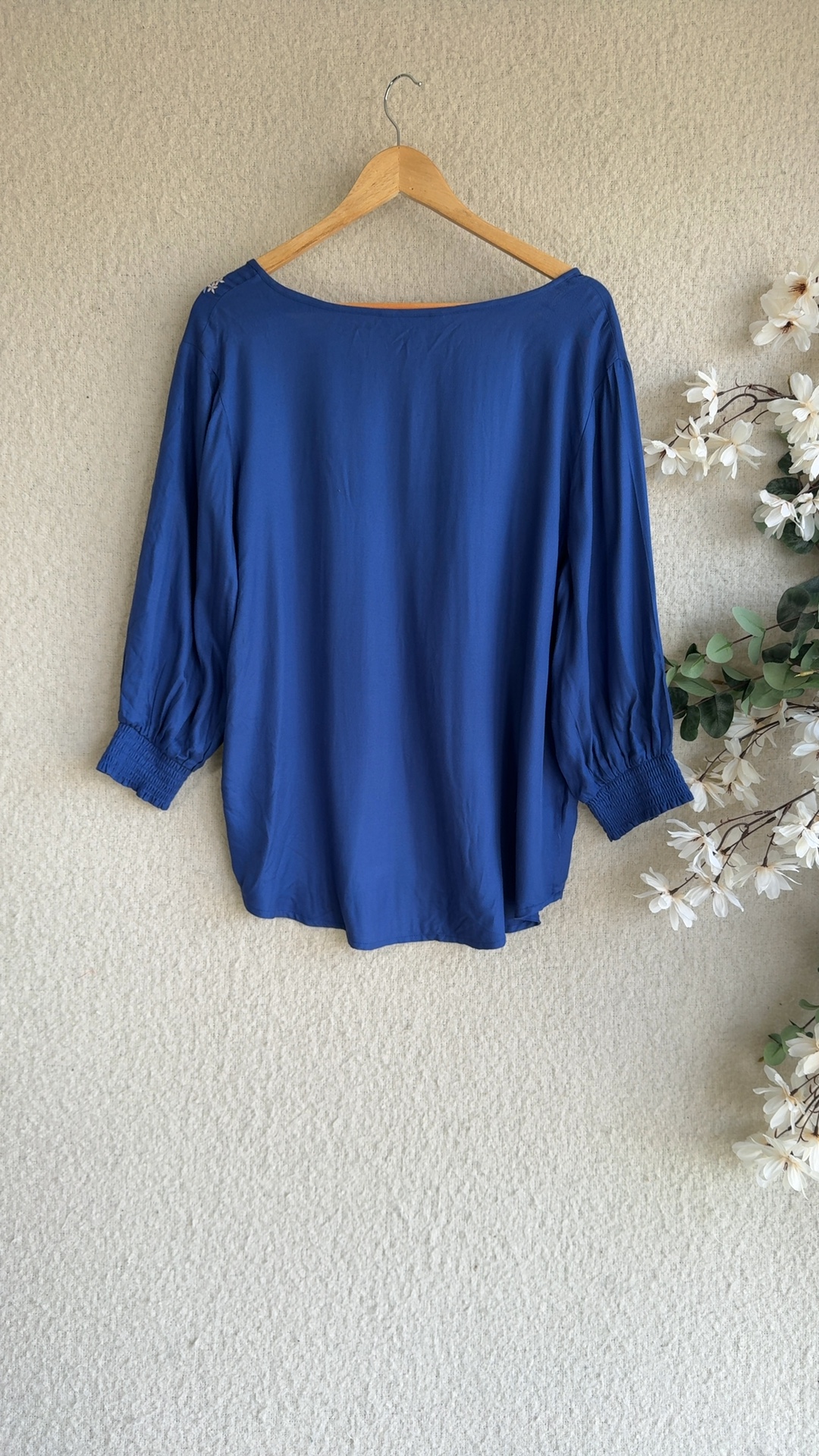 Bonmarché Blue Embroidered Viscose Blouse UK 18 Button Detail image 4