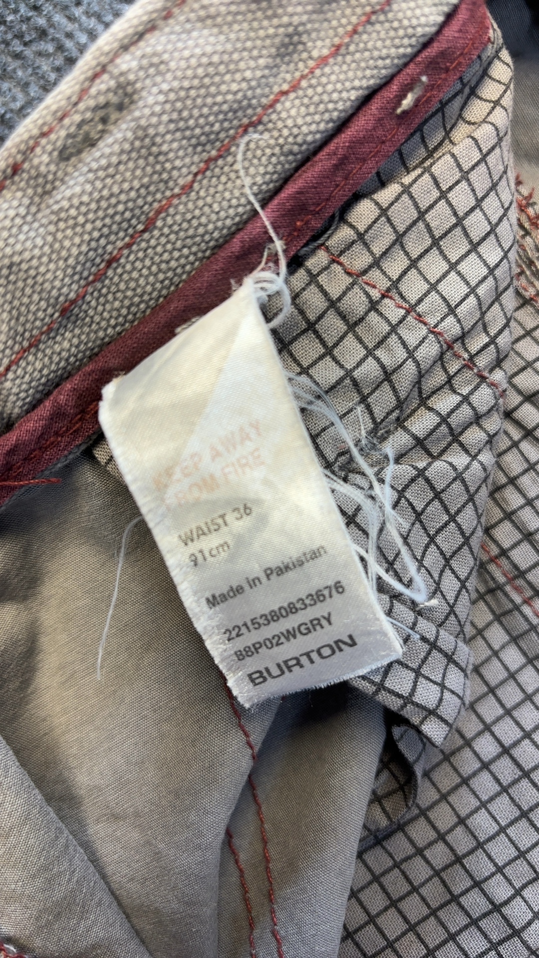 Burton Grey Checked Cargo Shorts Waist 36 image 3