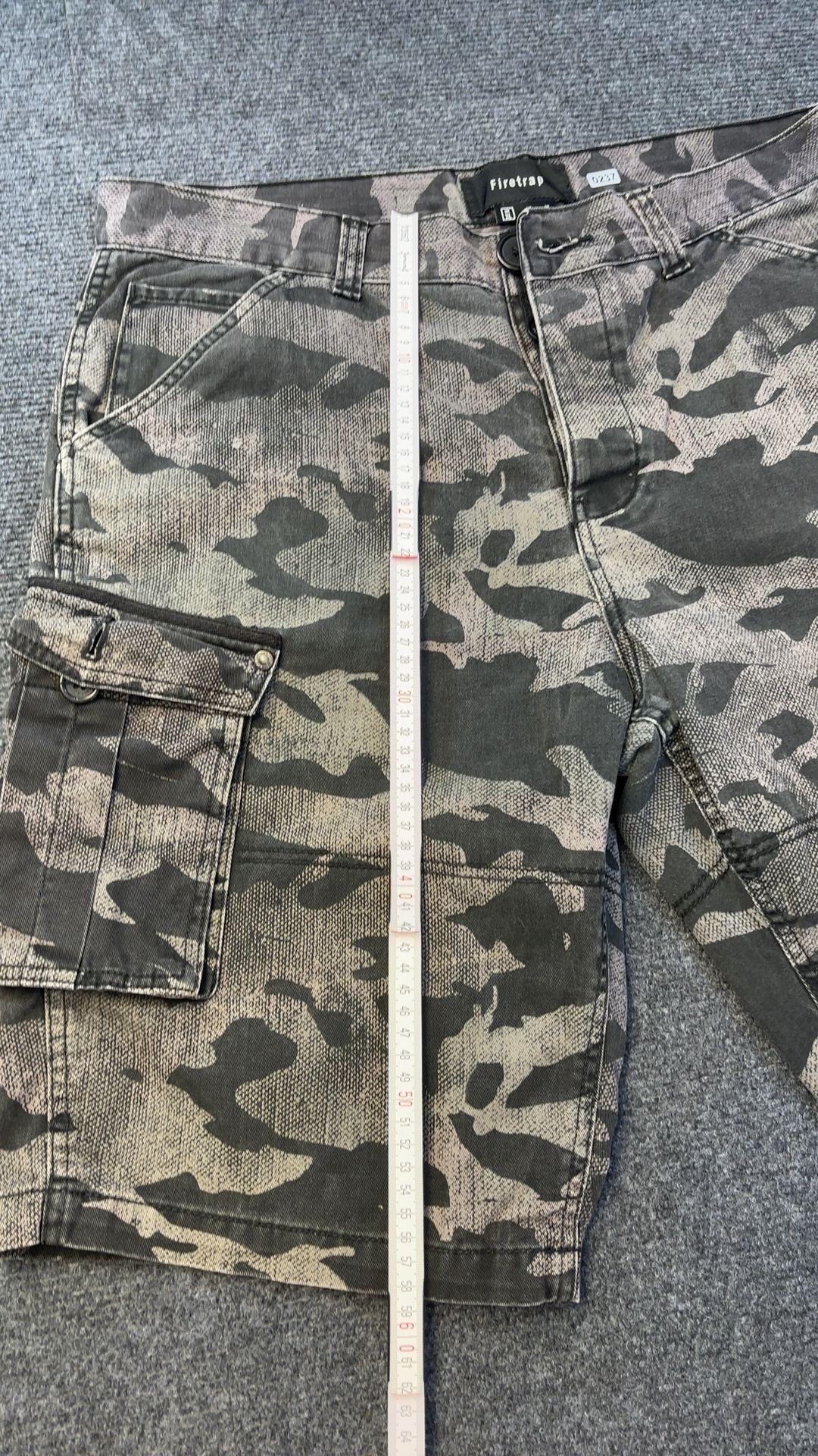 Firetrap Black & Beige Camouflage Cargo Shorts XL UK image 3