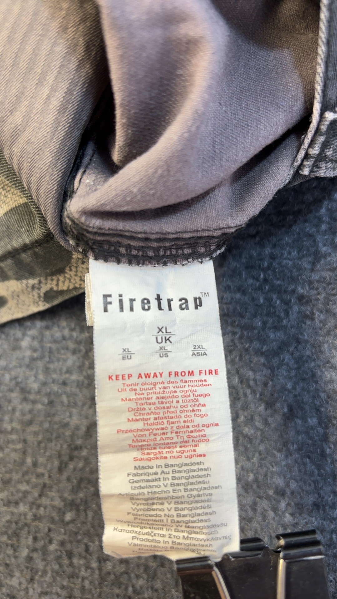 Firetrap Black & Beige Camouflage Cargo Shorts XL UK image 4