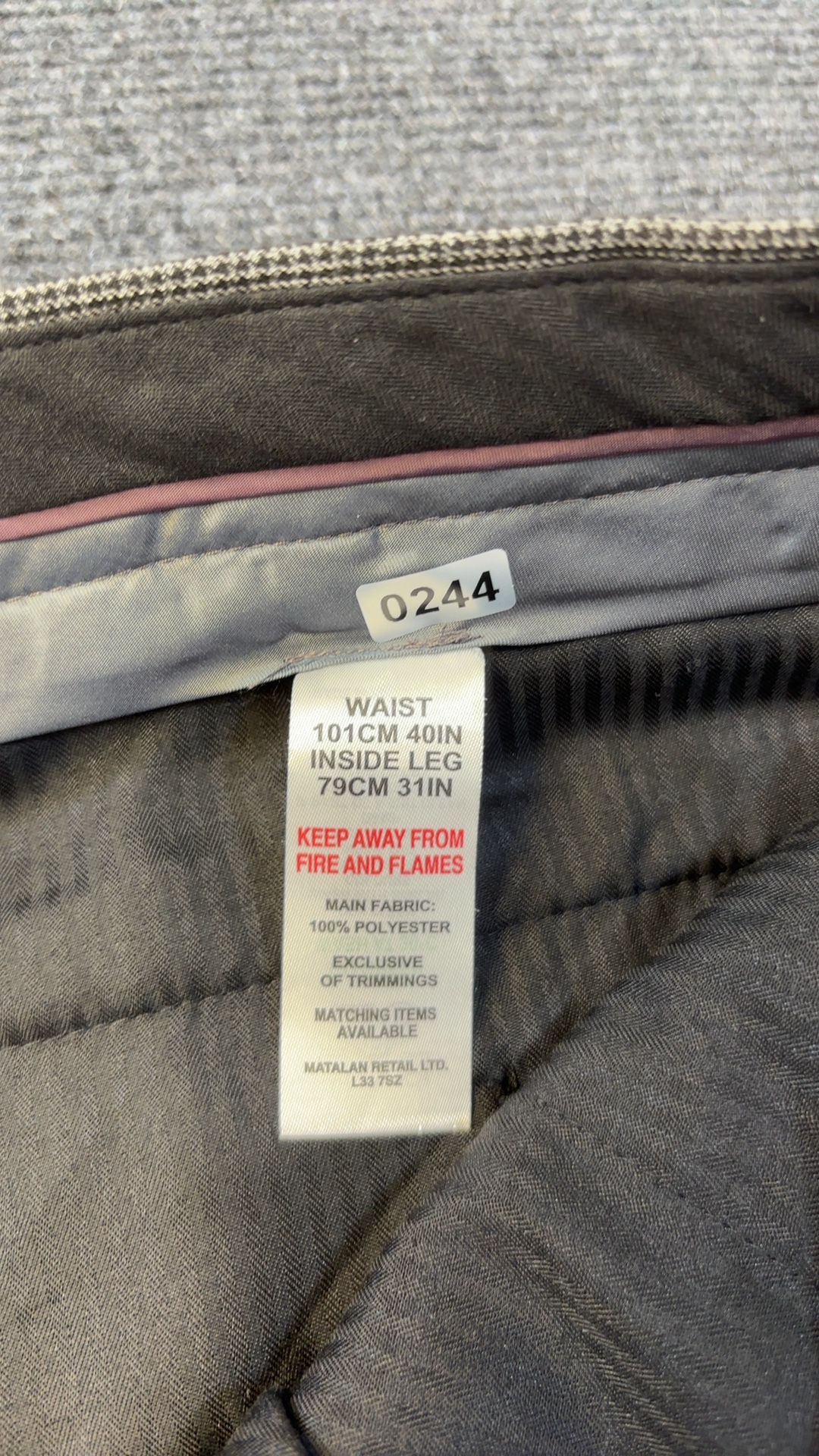 Taylor & Wright Grey Tailored Trousers 40R Polyester image 4