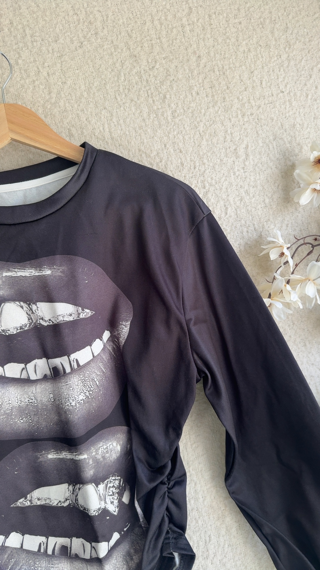 Shein Black Long Sleeve Graphic Top Small Ruched Detail Casual Streetwear image 2