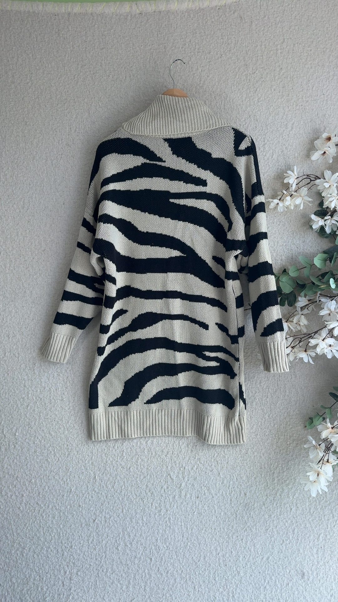 River Island Black & Beige Zebra Print Longline Knit Jumper UK M Stylish image 4