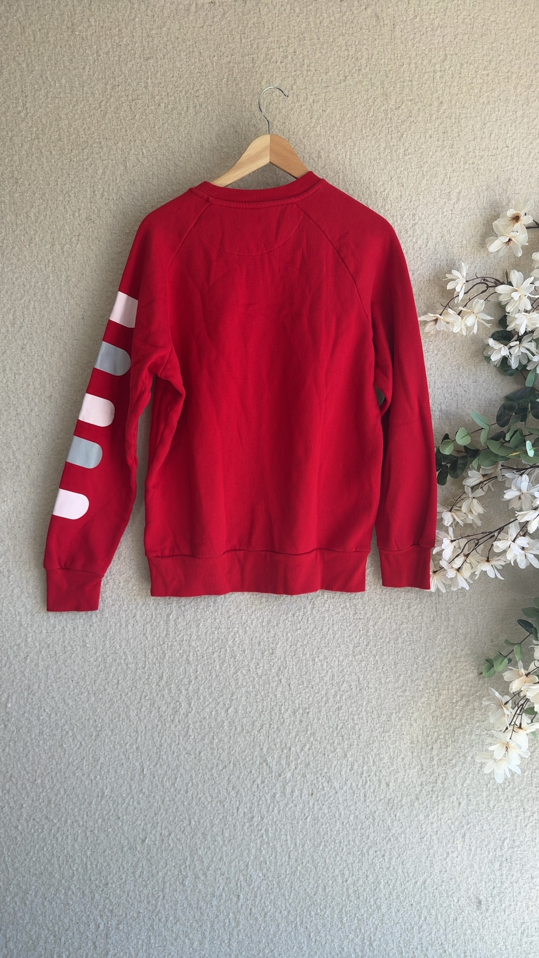 Primark Red Graphic Sweatshirt XL Bold Print Cozy Streetwear image 4