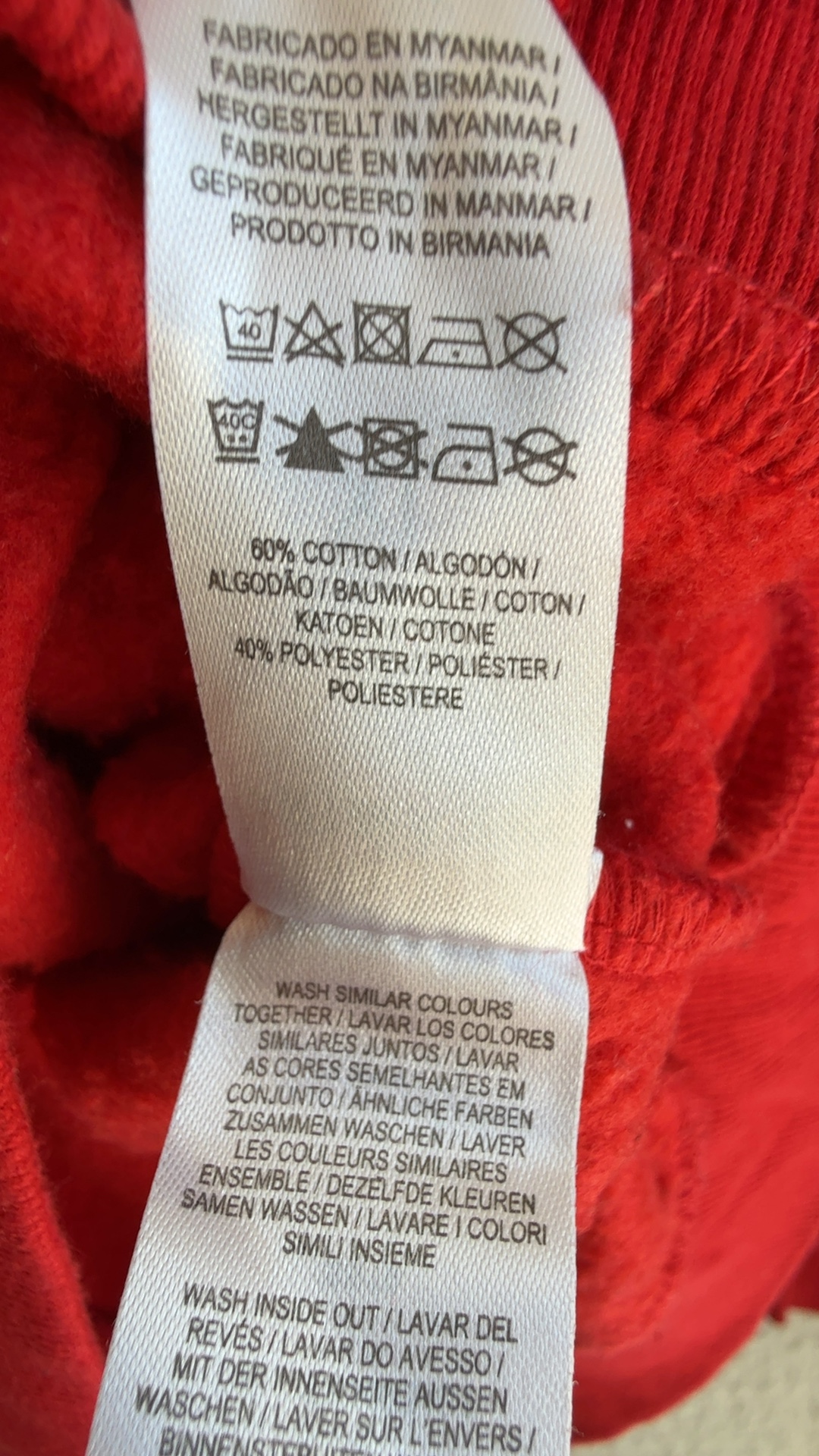 Primark Red Graphic Sweatshirt XL Bold Print Cozy Streetwear image 5