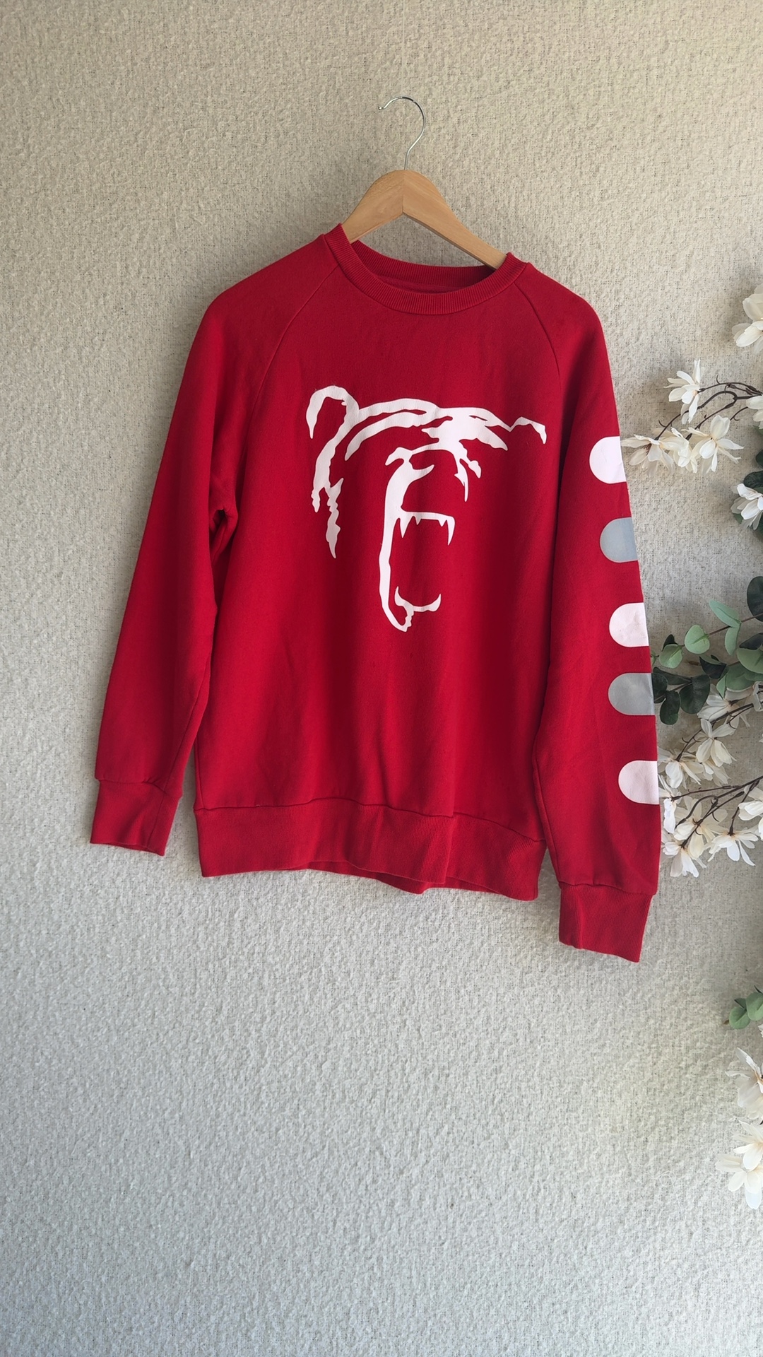 Primark Red Graphic Sweatshirt XL Bold Print Cozy Streetwear