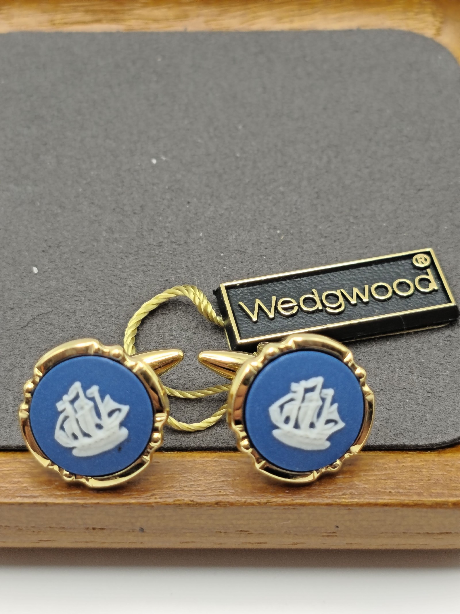 Wedgwood Blue & White Ship Cufflinks & Tie Clip Set Men Other image 3