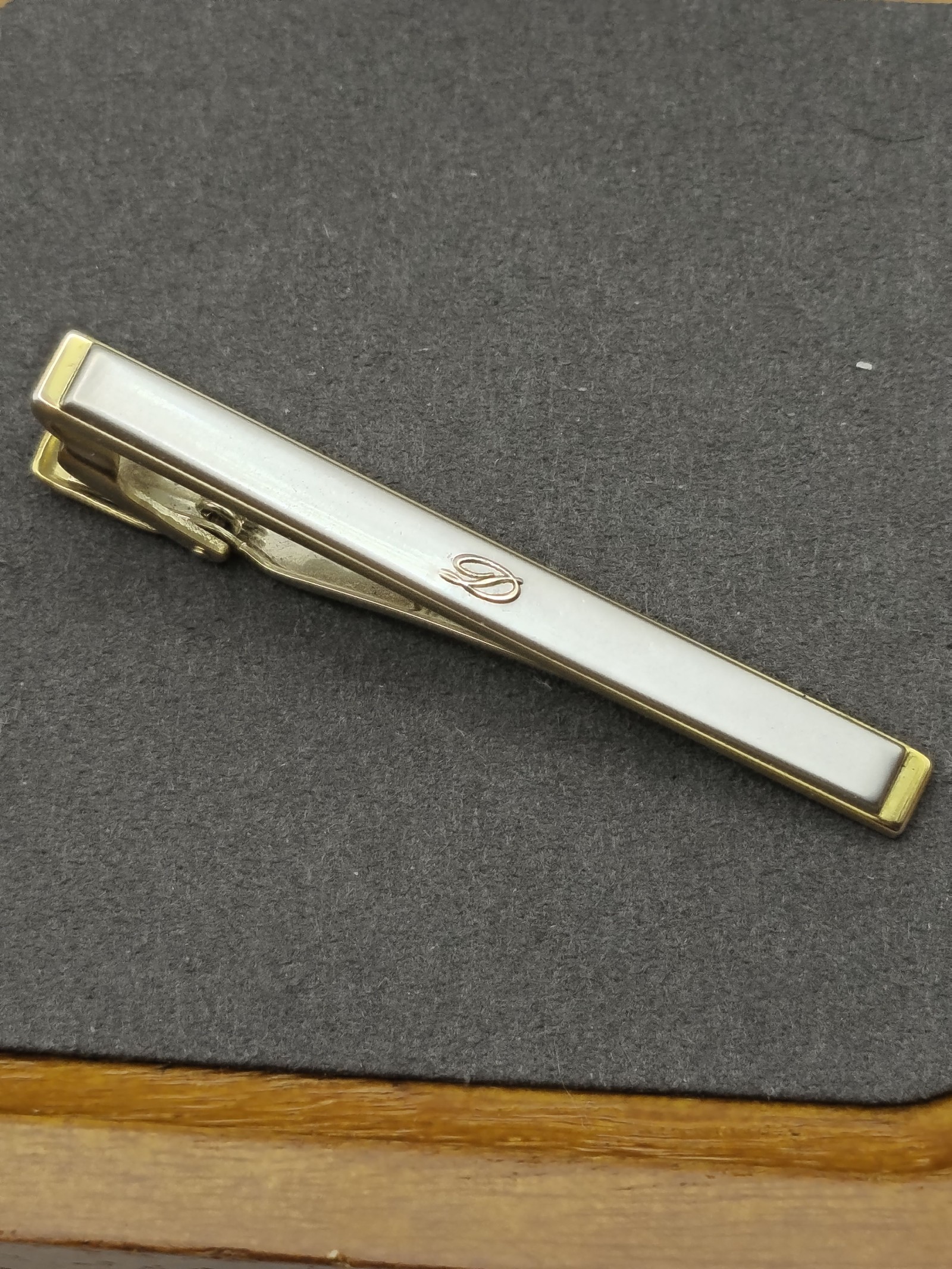 S.T. Dupont Gold & Silver Octagonal Cufflinks & Tie Clip Set Other image 10