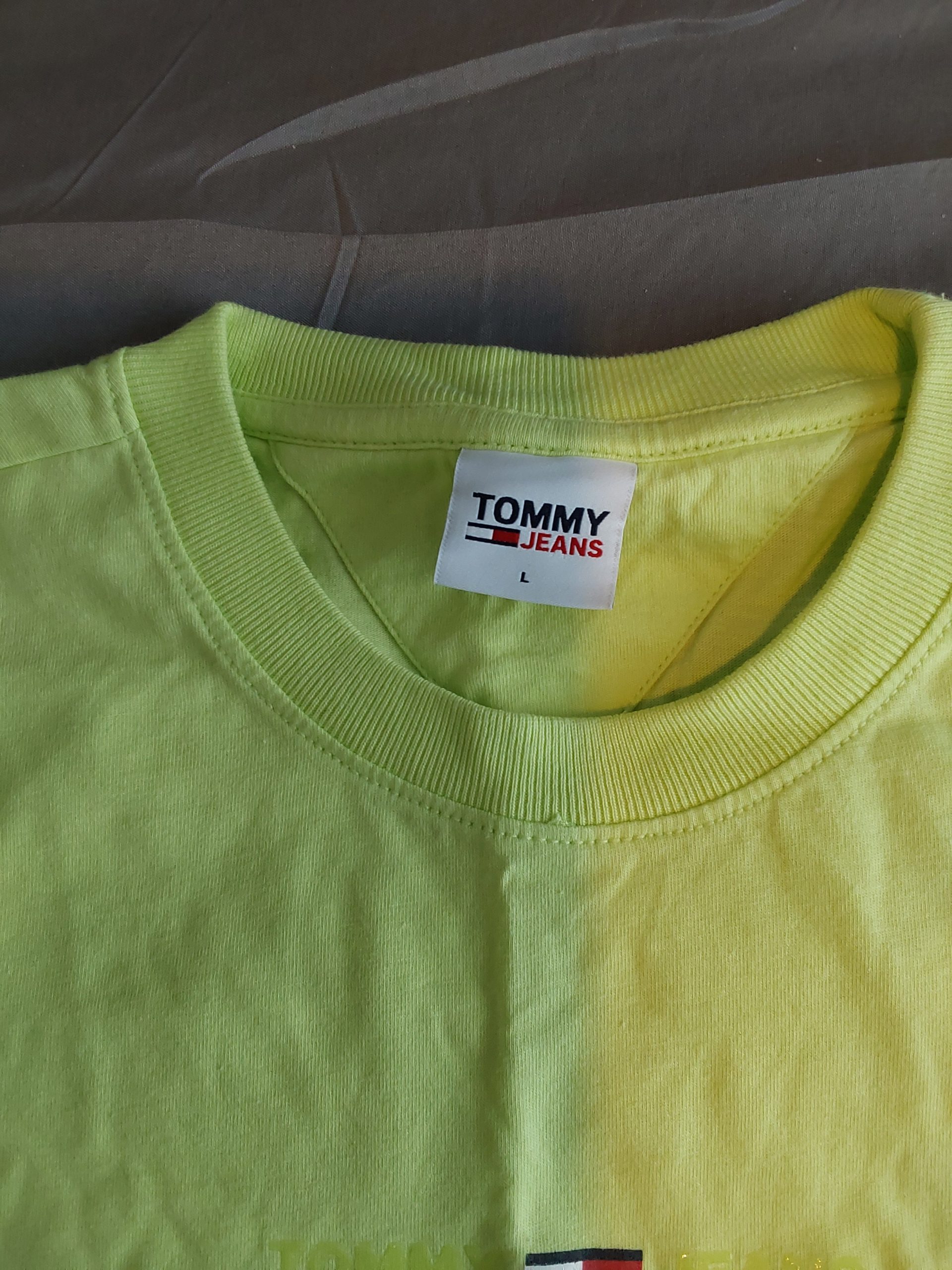 Tommy Jeans Yellow Logo T-Shirt Large Classic Fit Mens Large Summer image 2