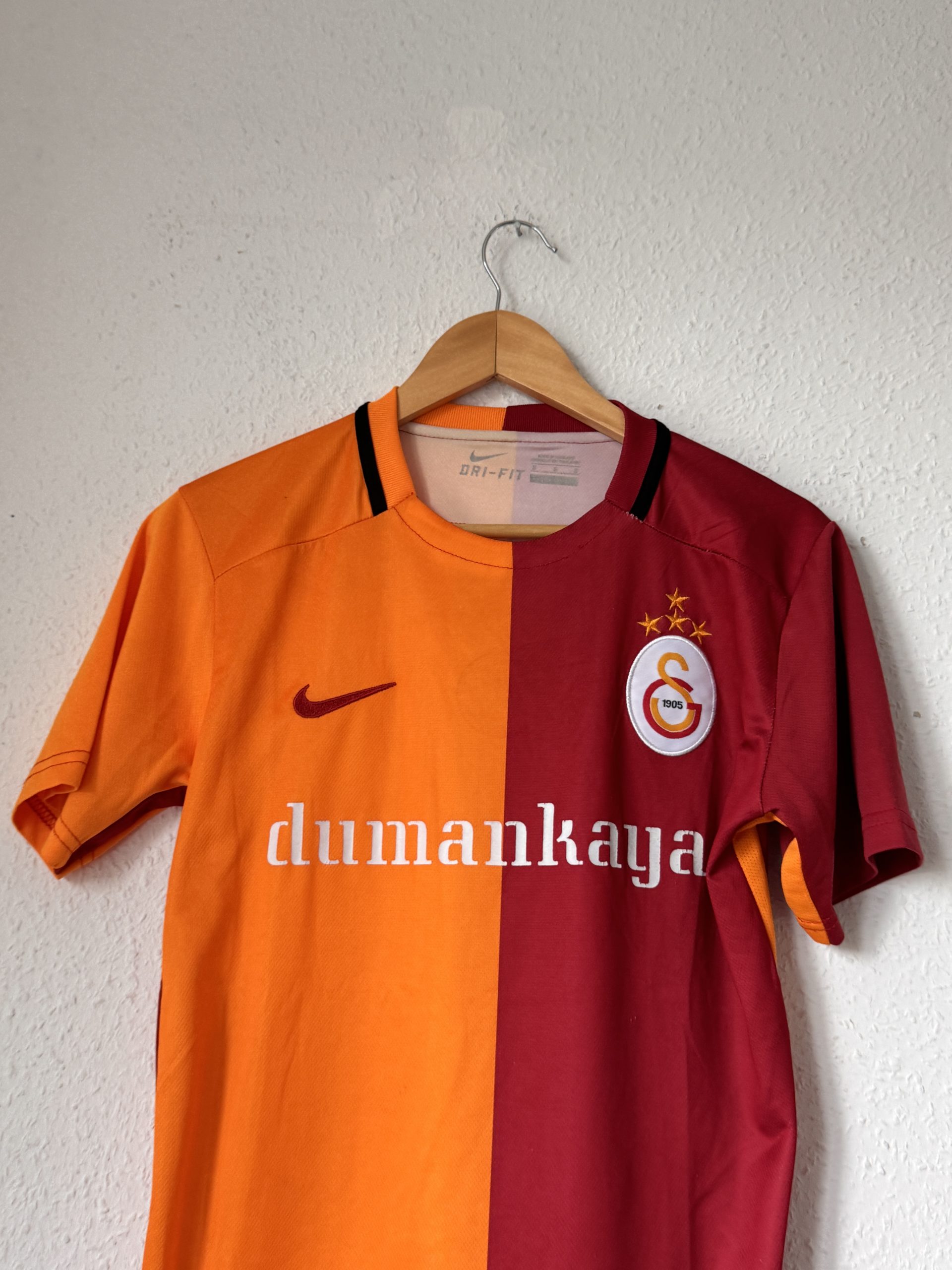 Red & Orange Galatasaray Football Jersey M 3061 image 3