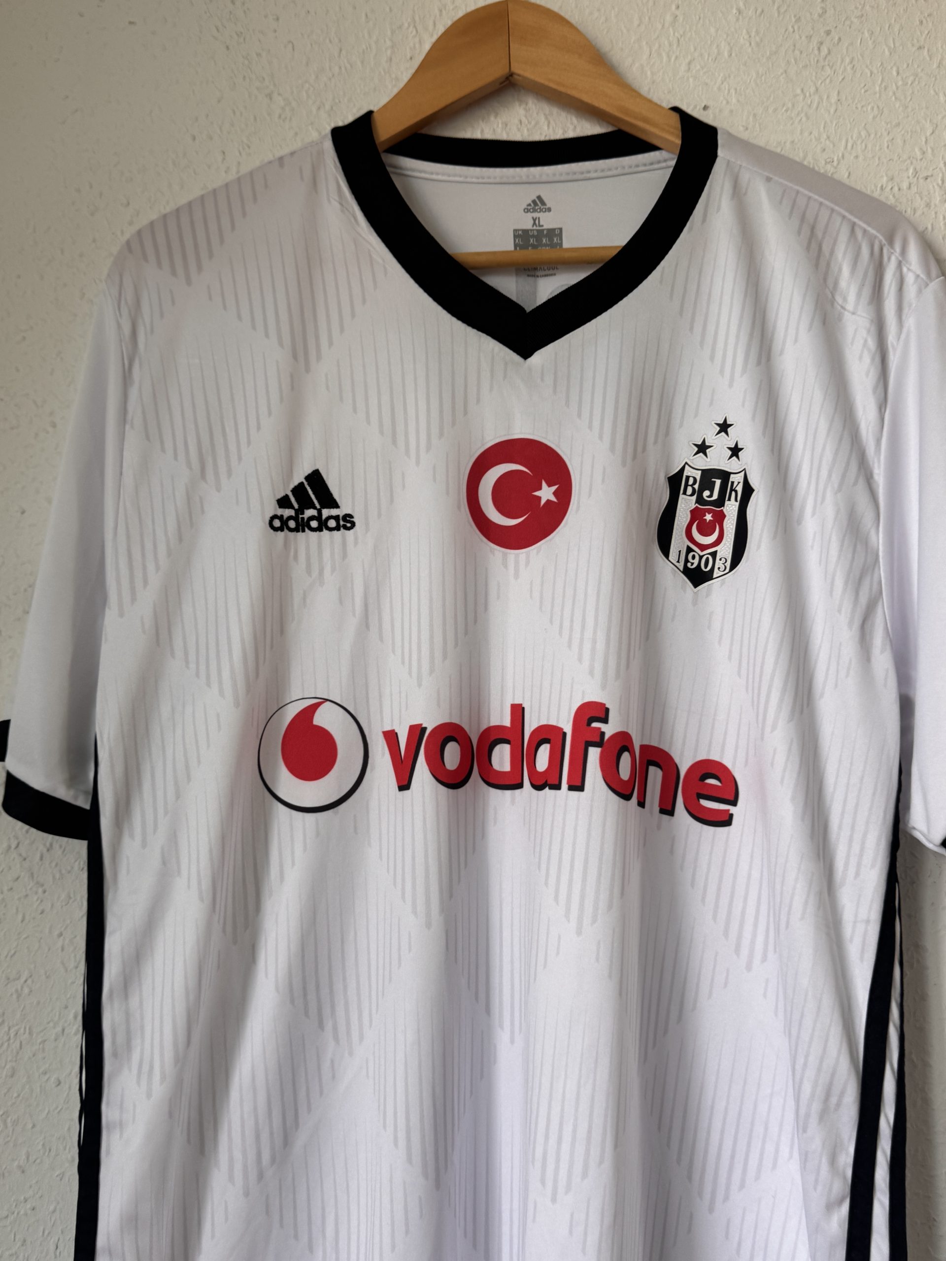Adidas White & Black Besiktas Jersey XL 3062 image 2