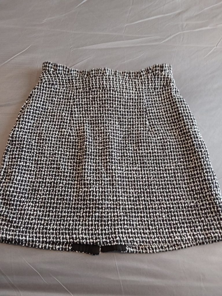 Topshop Black & White Button Front Tweed Skirt UK 8 Womans Ladies