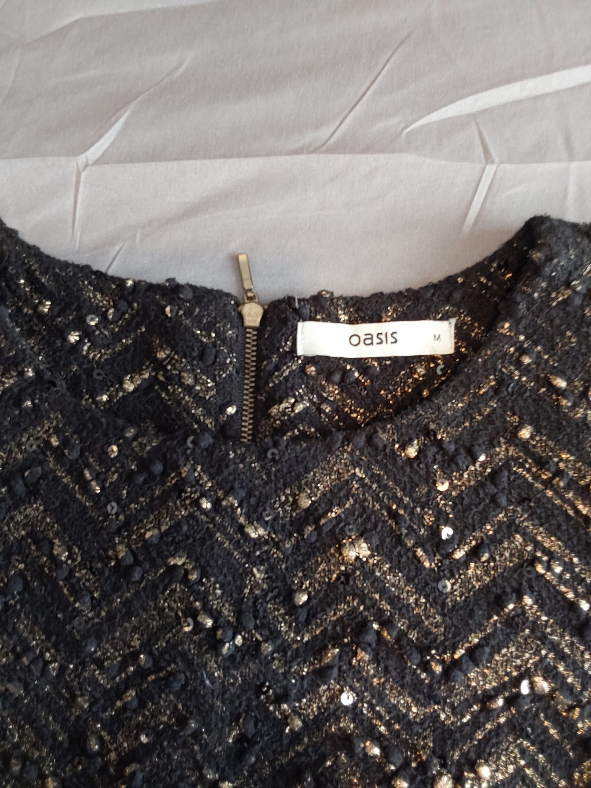 Oasis Black & Gold Sequin Short Sleeve Dress Medium Y2K Party Ladies Womans image 2