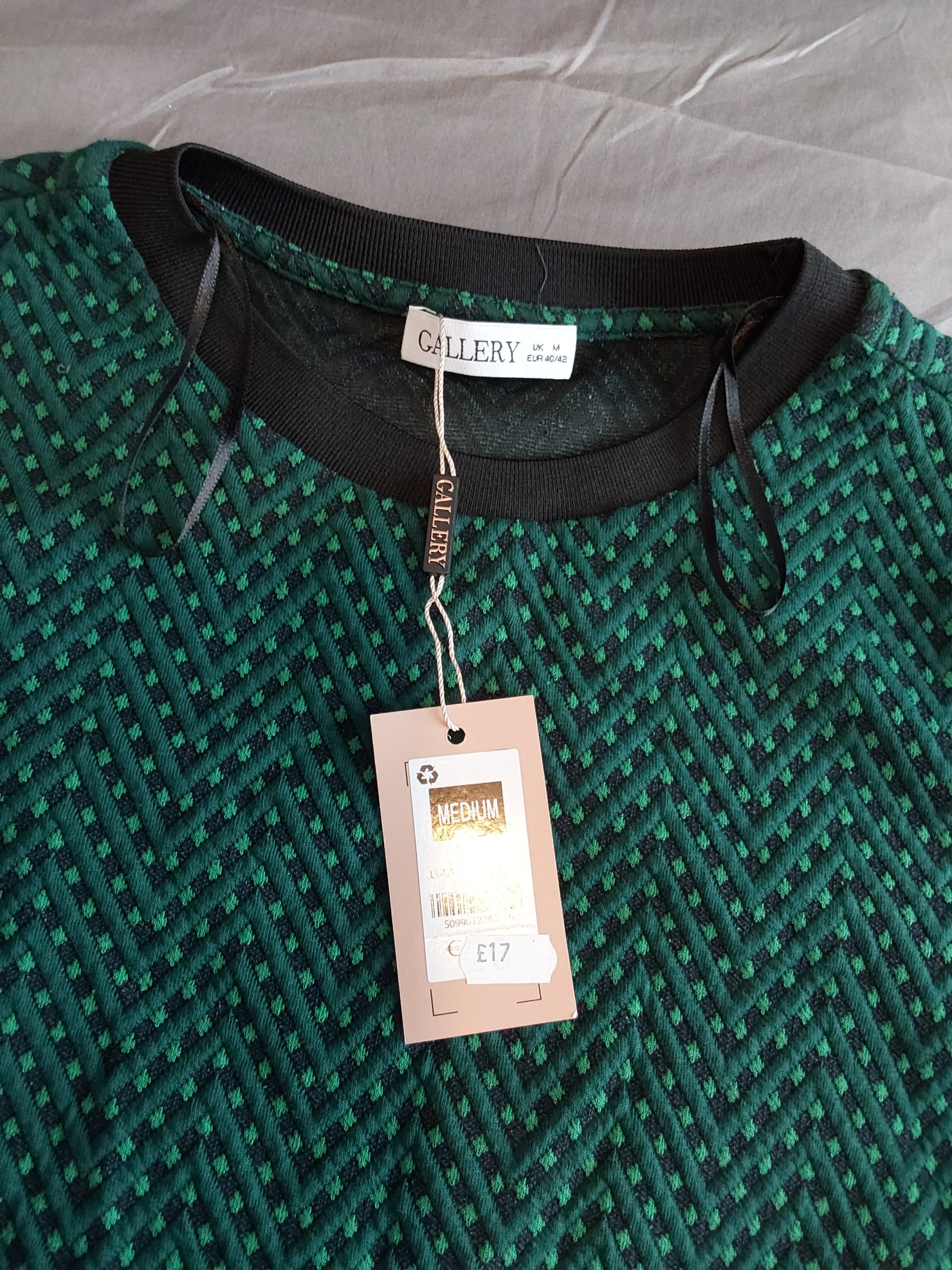 Gallery Green & Black Patterned Short Sleeve Top Medium BNWT image 2