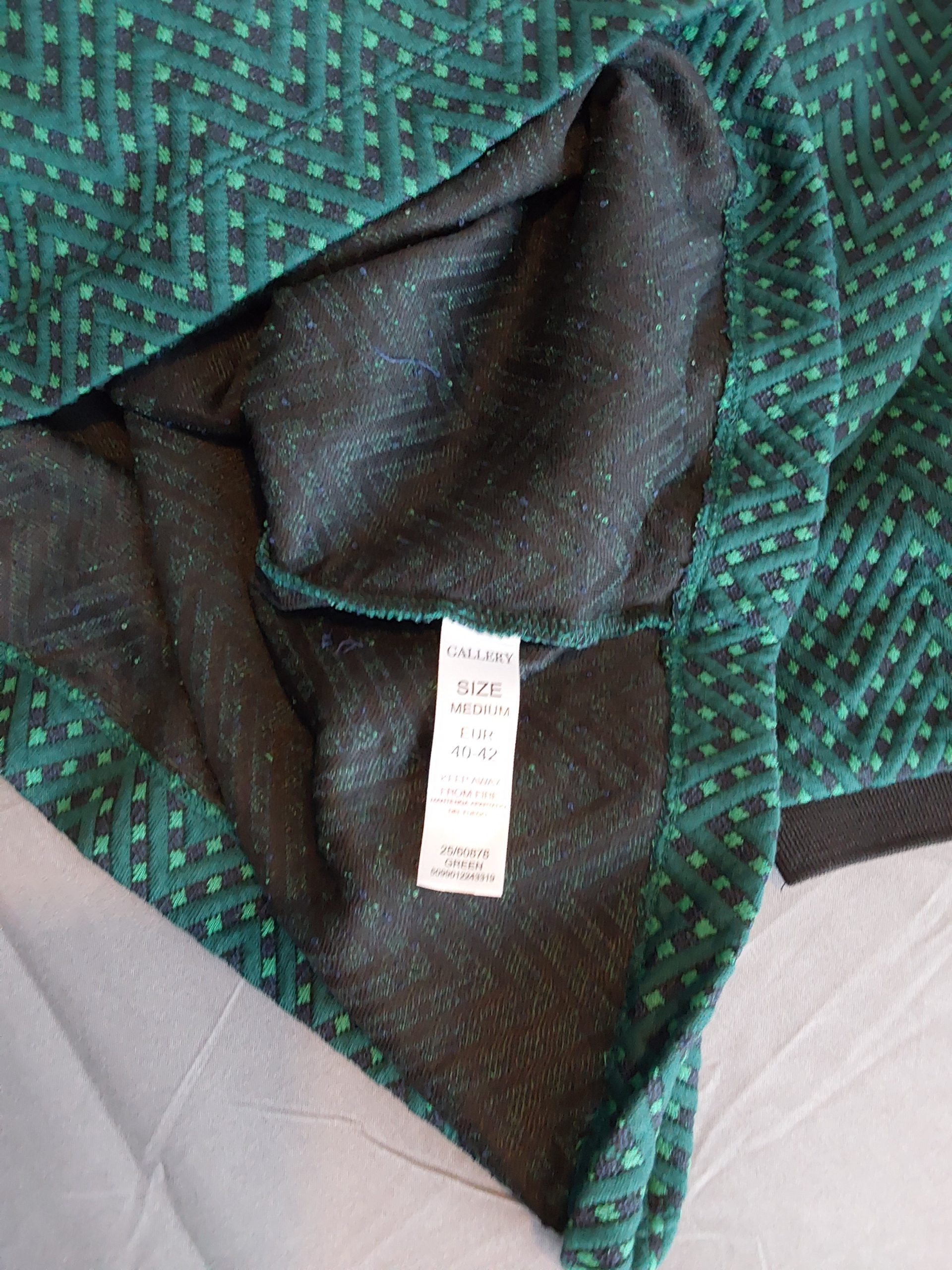 Gallery Green & Black Patterned Short Sleeve Top Medium BNWT image 4