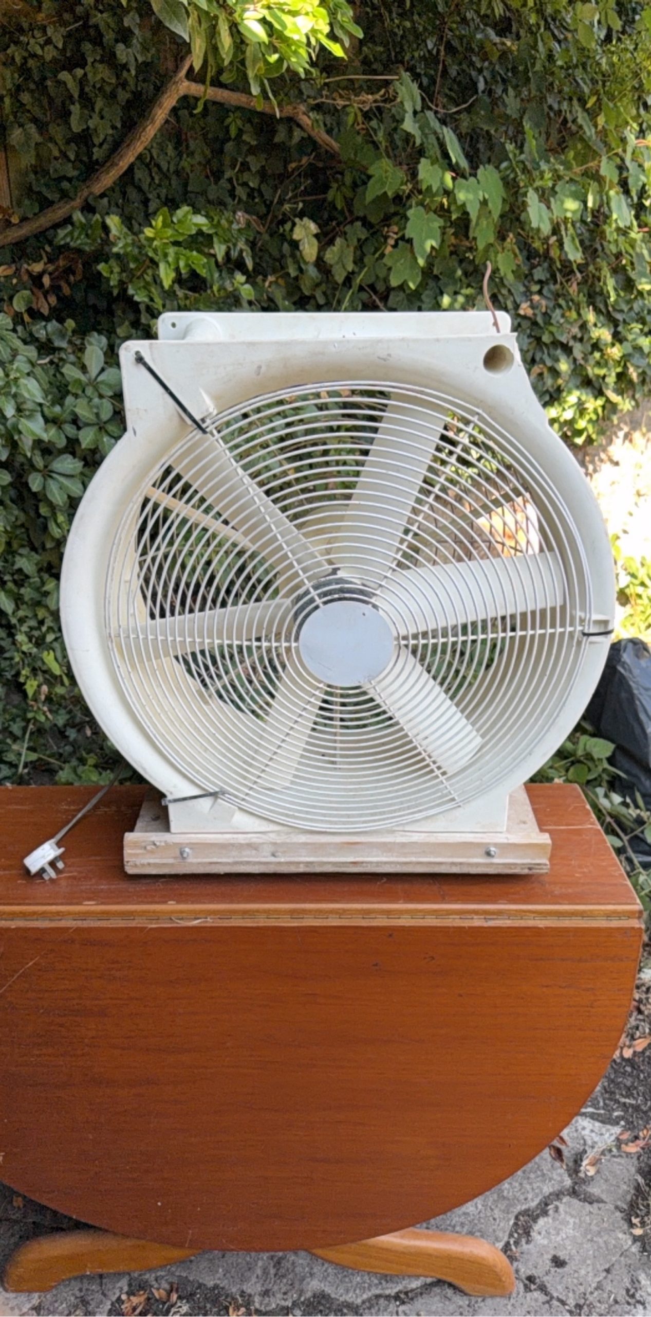Multifan White T 4E50 Industrial Ventilation Fan image 3