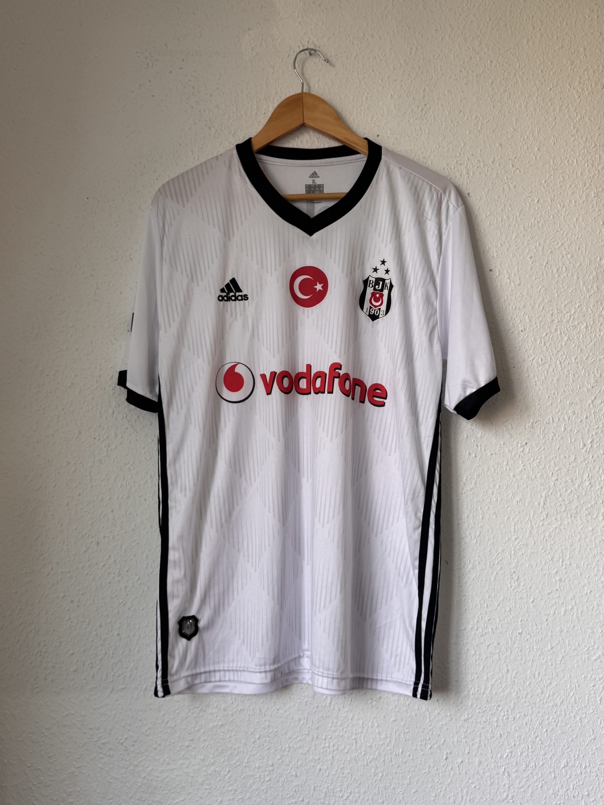 Adidas Men's White & Black Besiktas Football Shirt XL - 3062