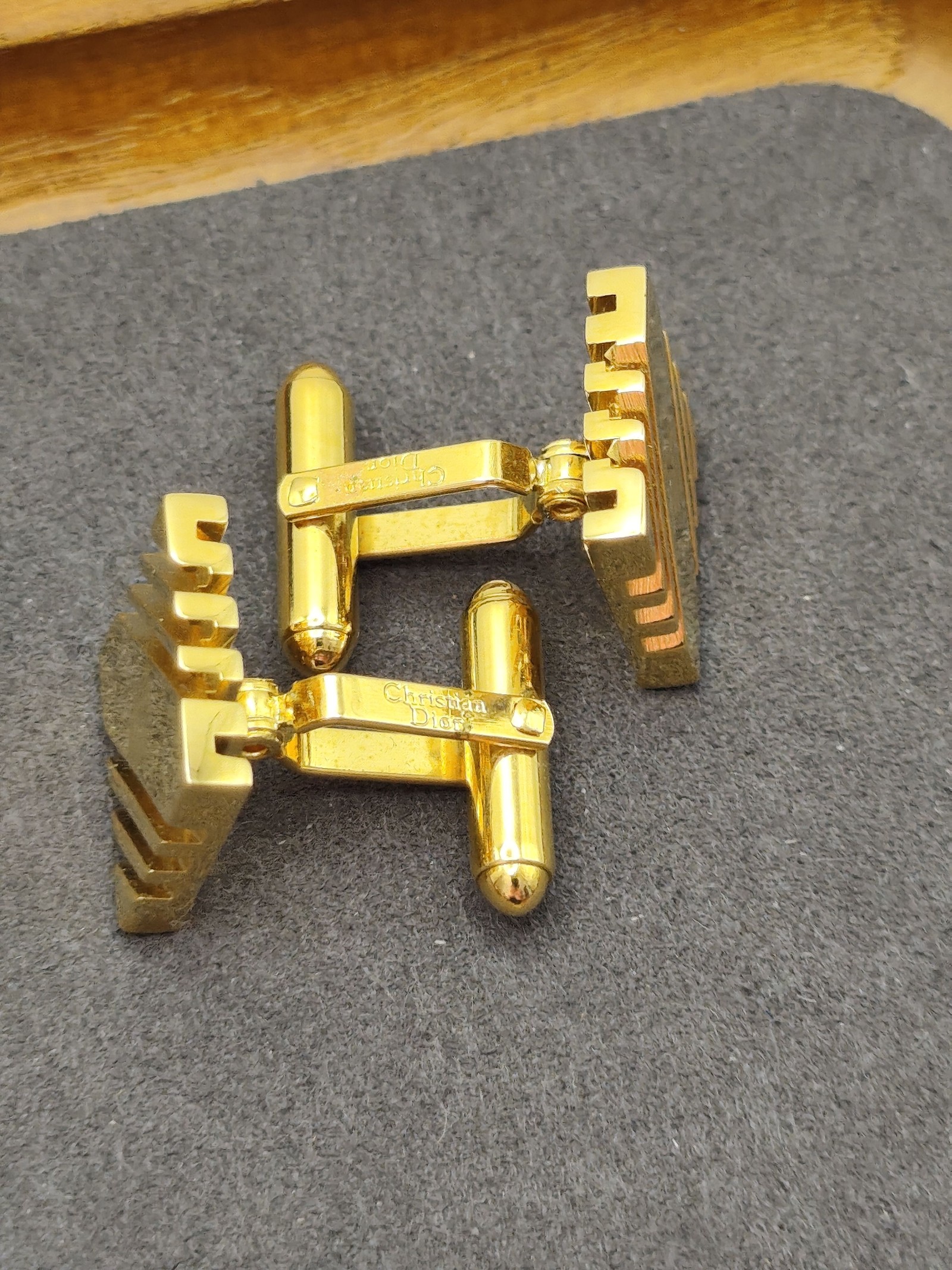 Christian Dior Gold Tone Cufflinks & Tie Pin Set Men Other image 8