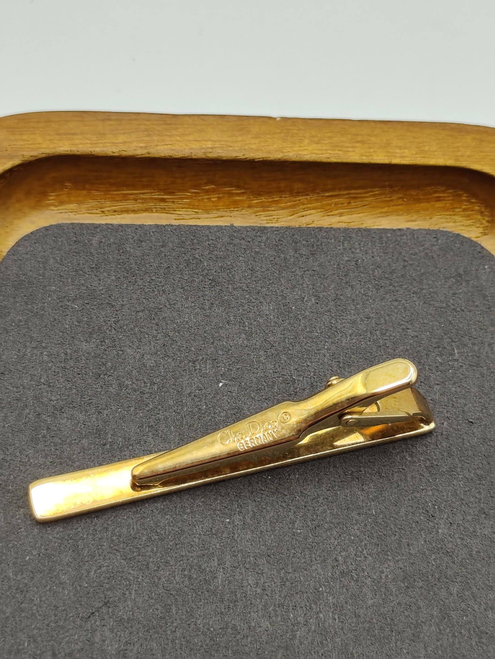 Christian Dior Gold Tone Men's Tie Clip image 8