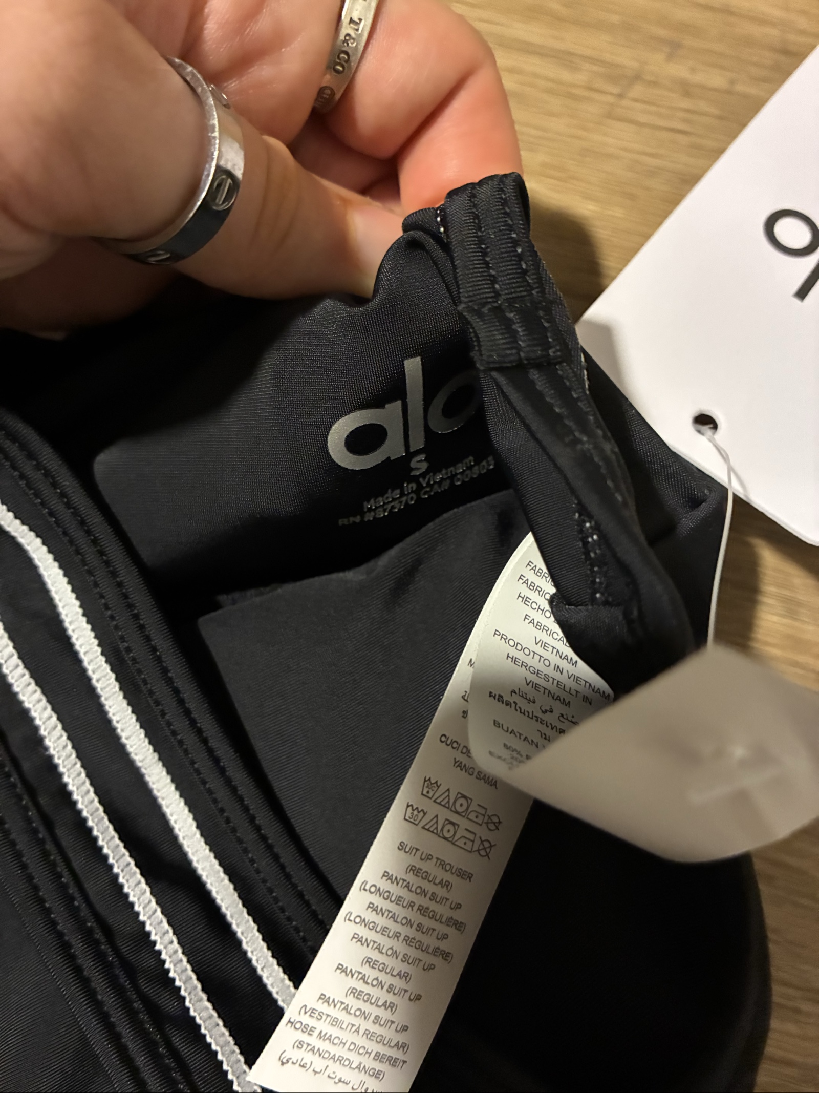 Alo Black & White Women's Yoga Set Small Sports Bra & Leggings image 7