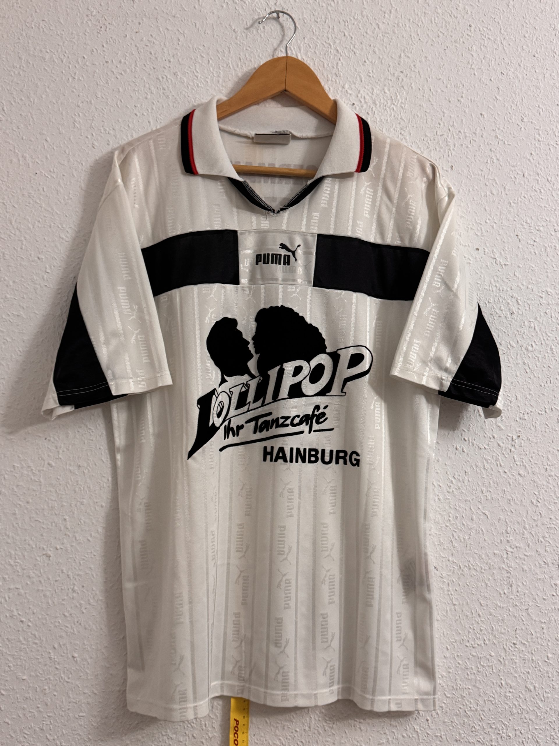 Puma White & Black Vintage Logo Polo Shirt Large. 3081